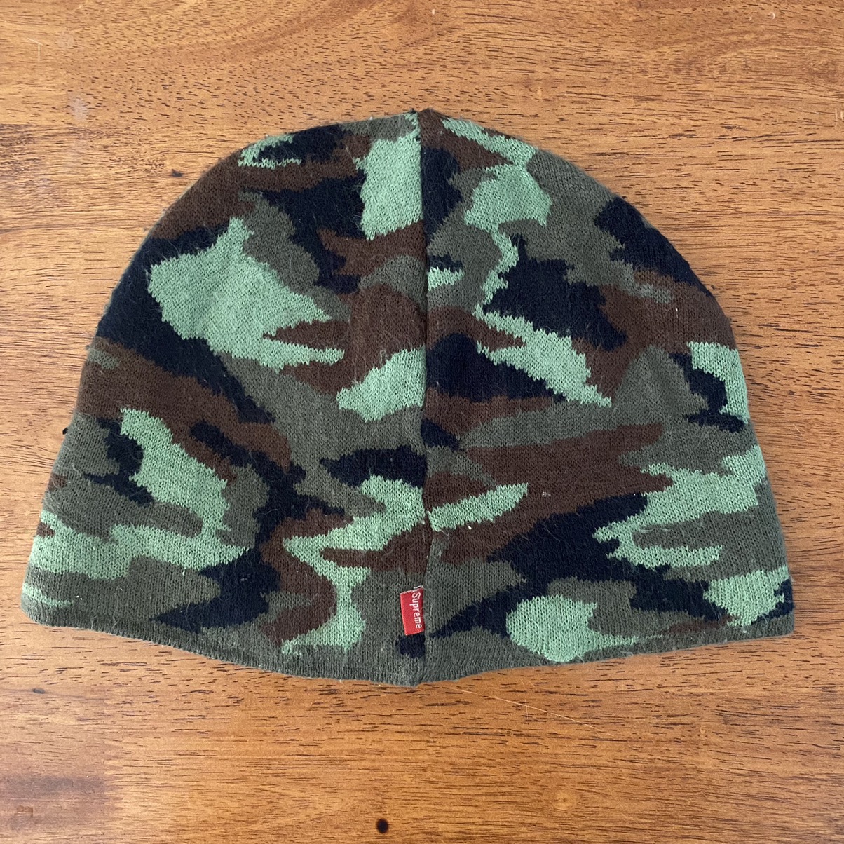 Supreme camo beanie online