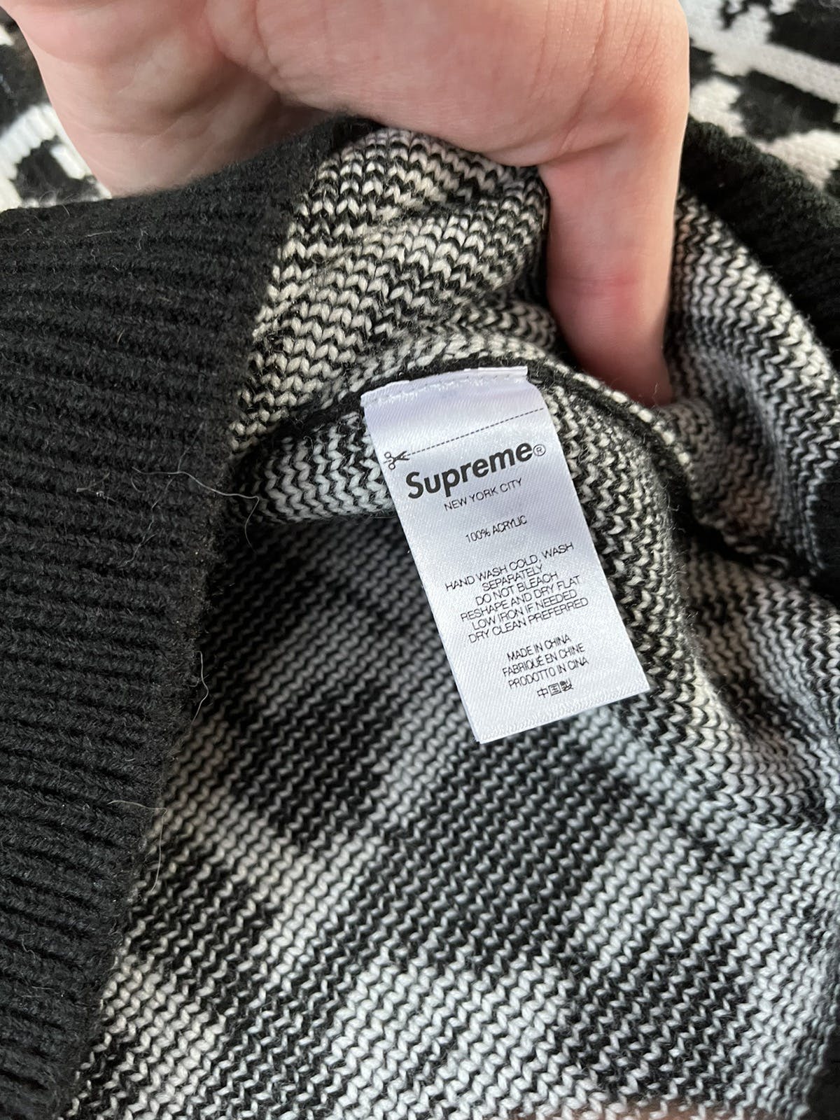 Supreme Supreme Fuck Sweater SS22 Black | kchype | REVERSIBLE