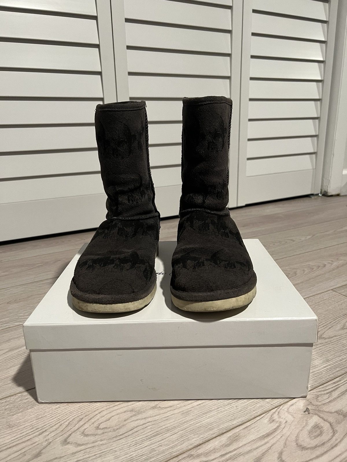UGG キルテッドパフォーマンスグローブ ブラック　S/M 楽天市場】UGG アグ 手袋 Quilted Performance Glove
