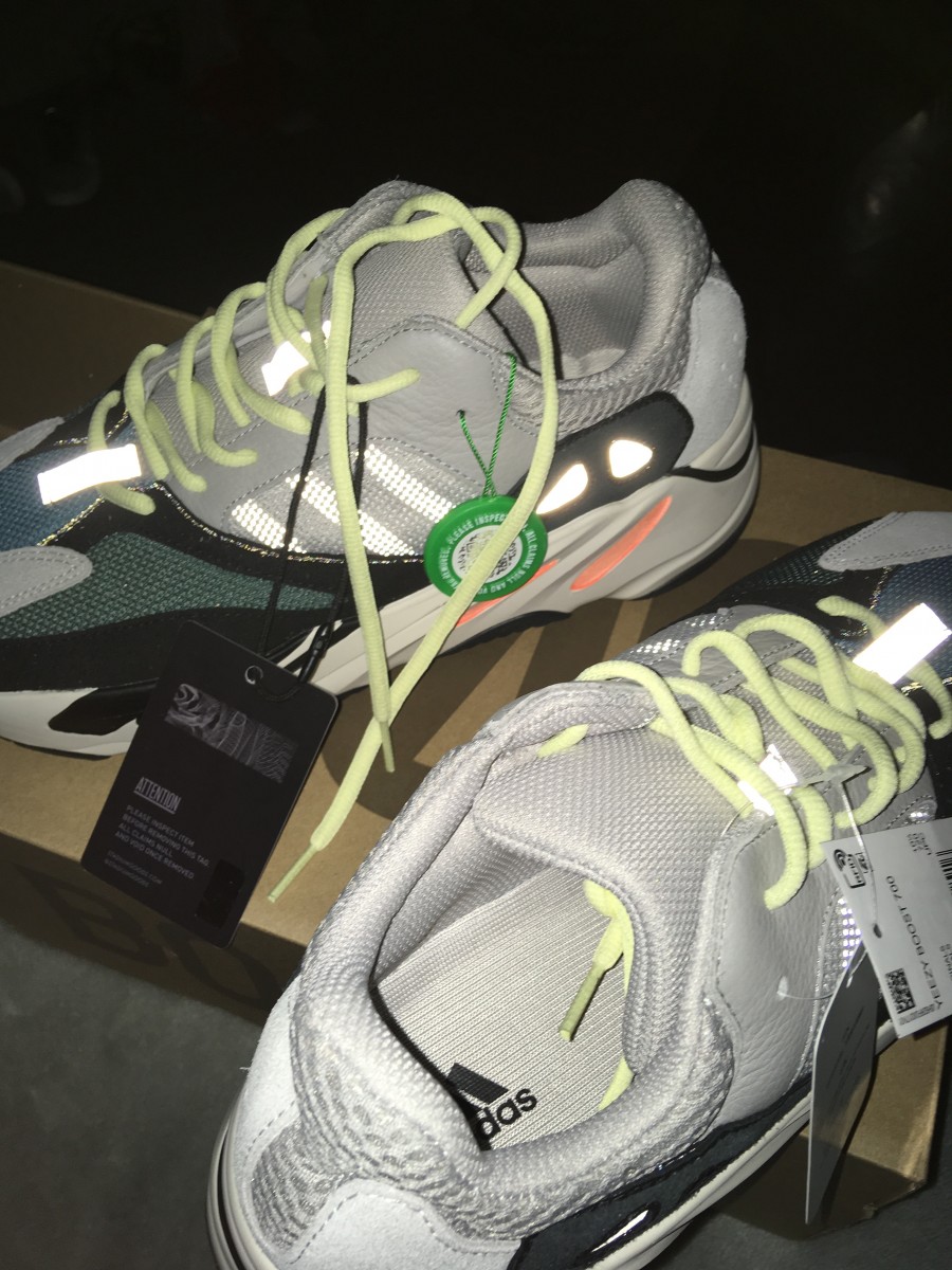 yeezy boost 700 size 11