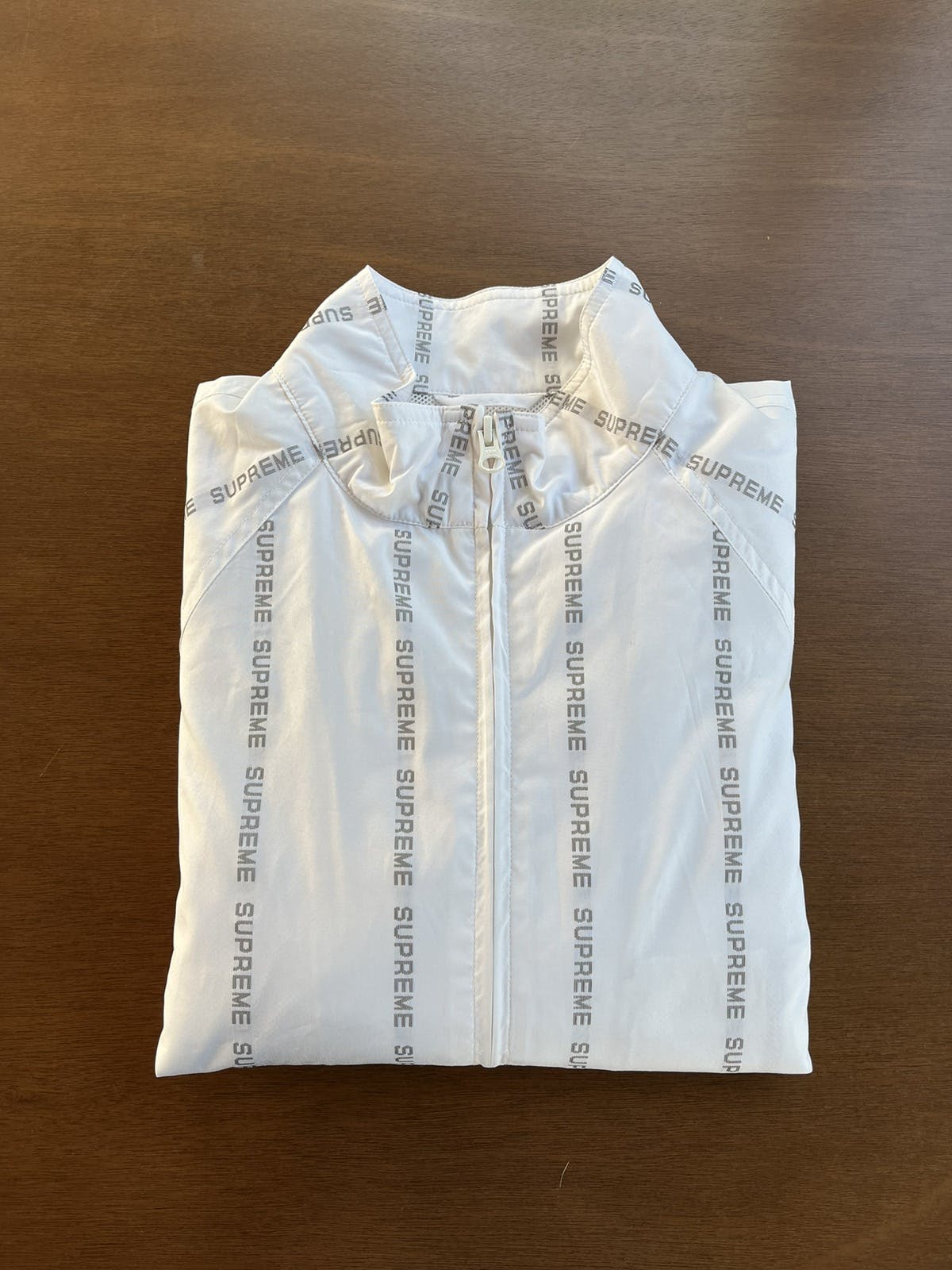 Supreme Supreme Reflective Text Track Jacket FW18 White kchype REVERSIBLE