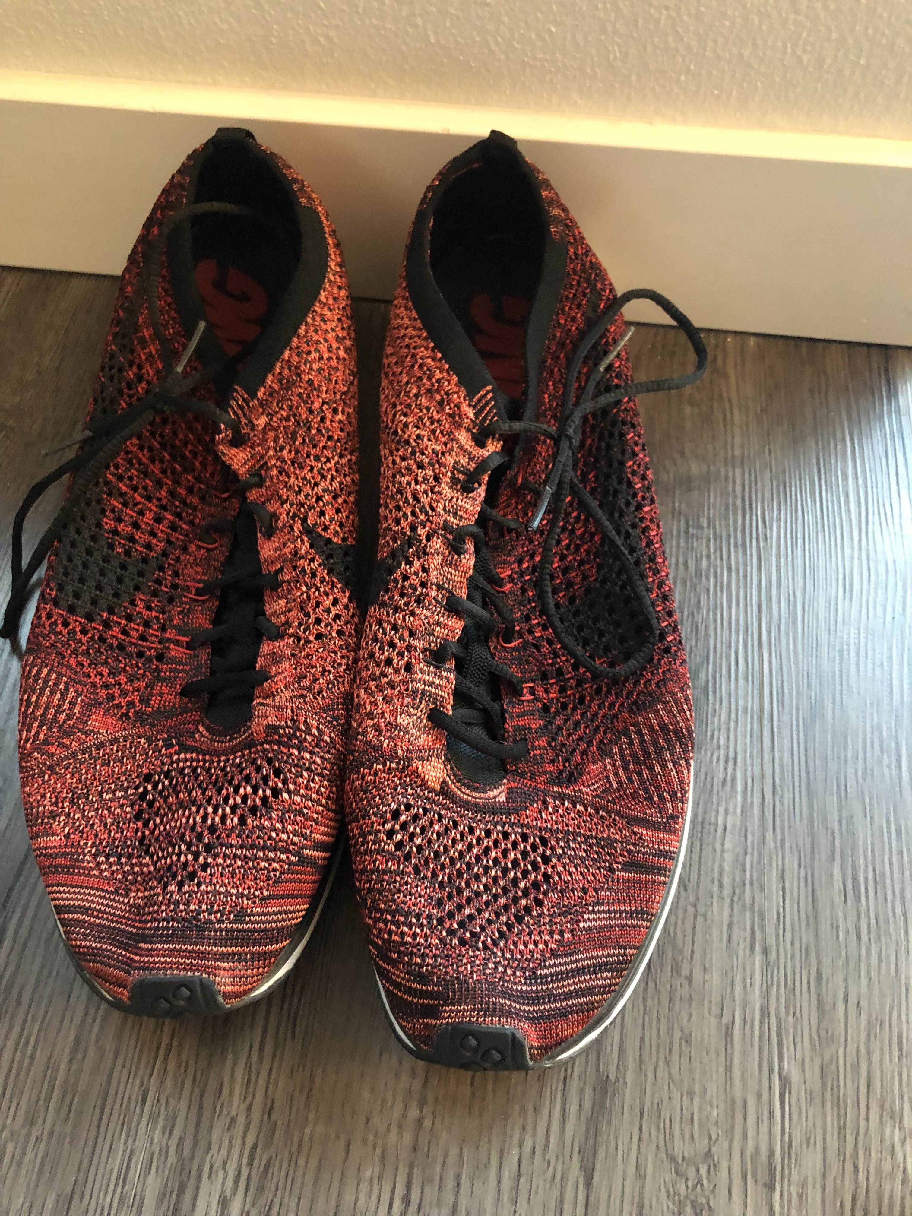 Nike Nike flyknit racer rooster red size 13
