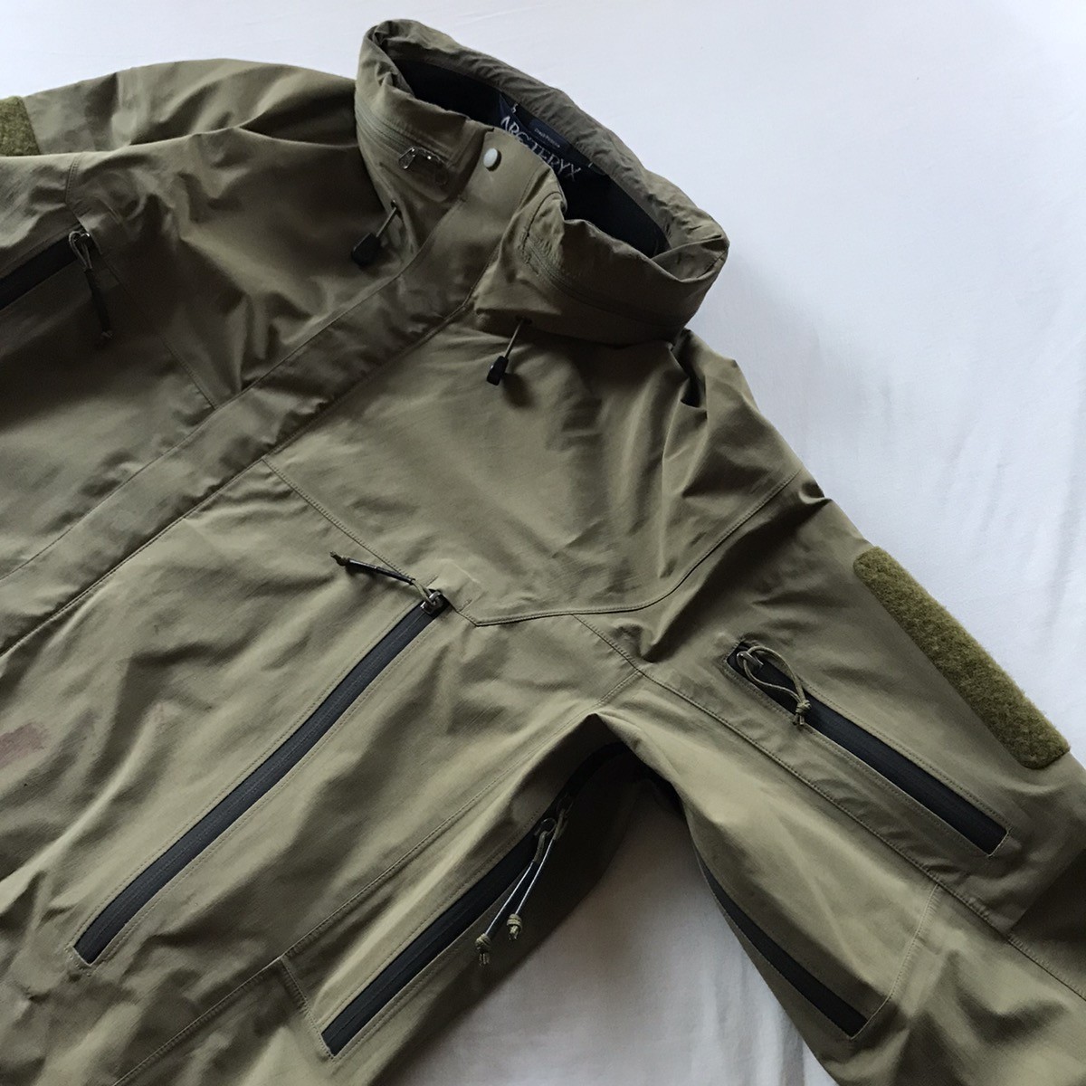 Arc'teryx Arcteryx LEAF Rare Alpha Gen 1 Gore-Tex Tactical