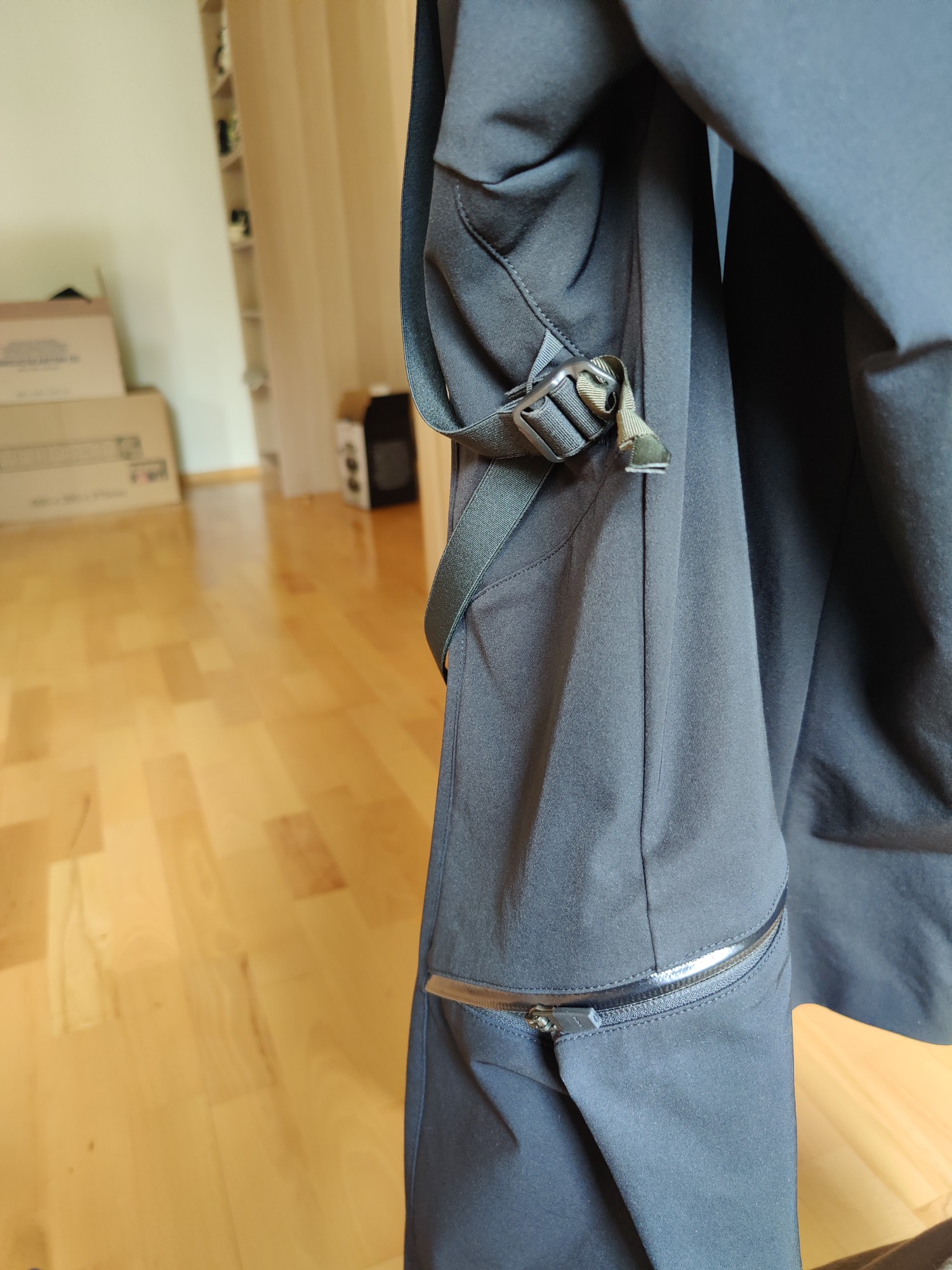 ACRONYM Acronym J105-DS | team_feisar | REVERSIBLE