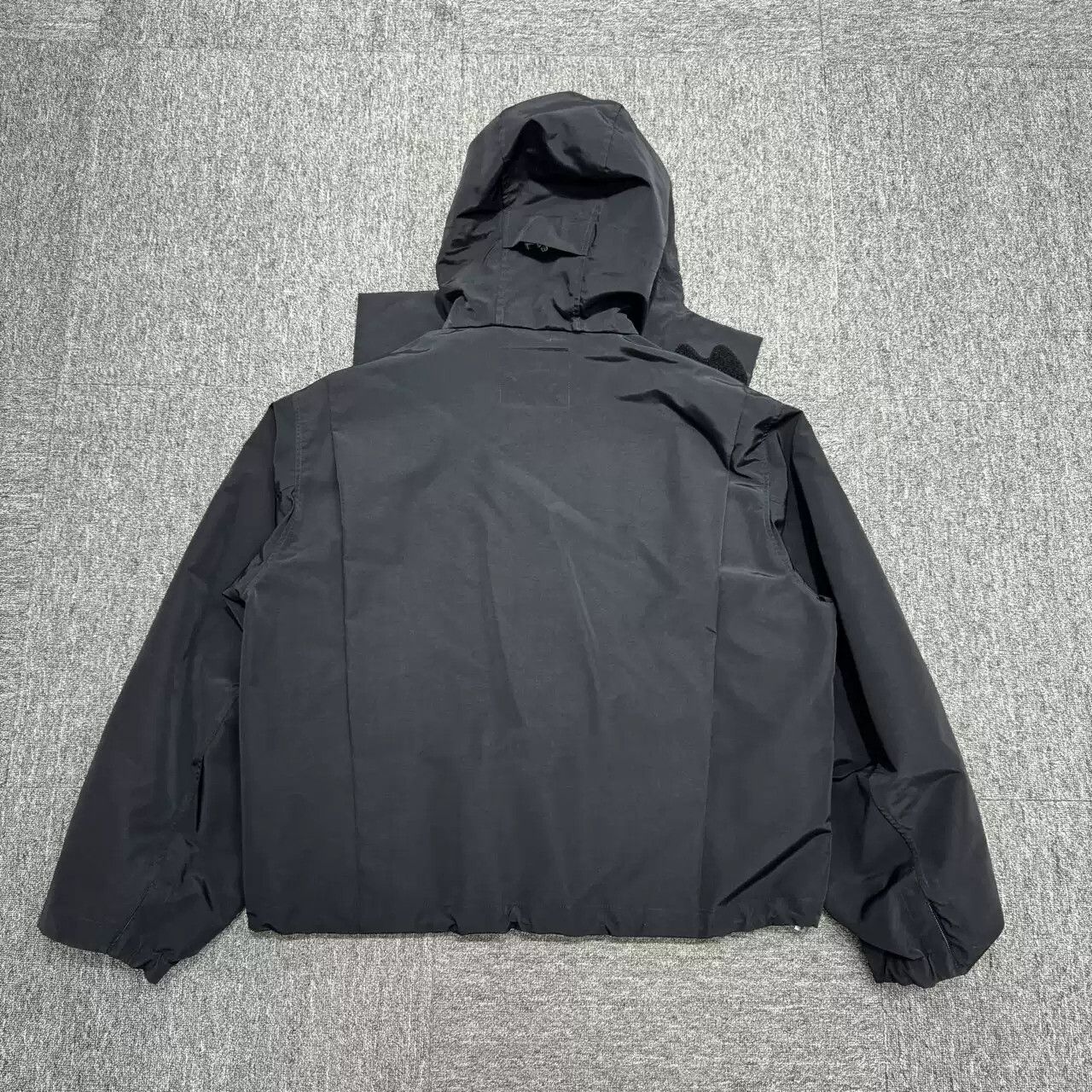 Louis Vuitton LV 2054 Reversible Light Jacket | ubvintage