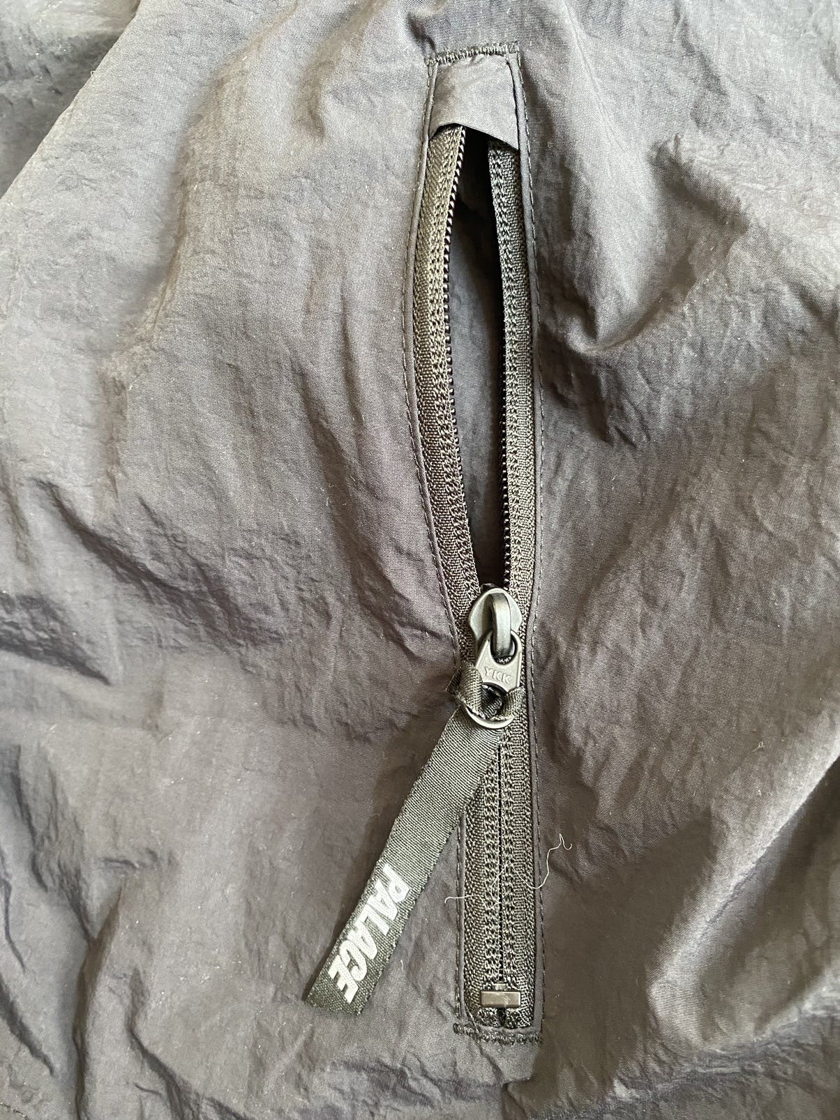 PALACE Palace Slant Zip Shell Jacket fw22 | jackkurtil