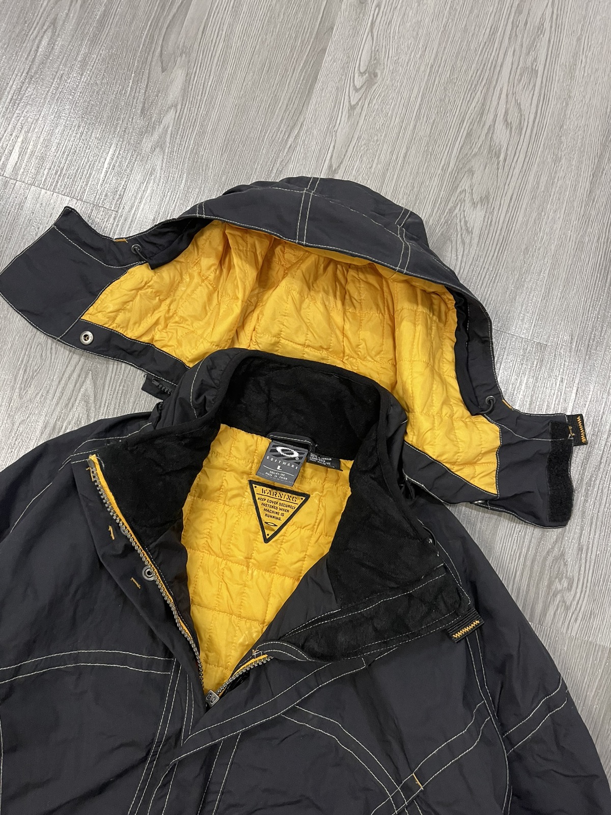 Other Designers Vintage - 90s Oakley Software Black Yellow Snowboard Jacket  | rottenhype | REVERSIBLE