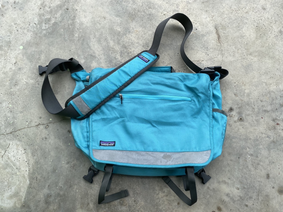 Patagonia messenger laptop bag sale