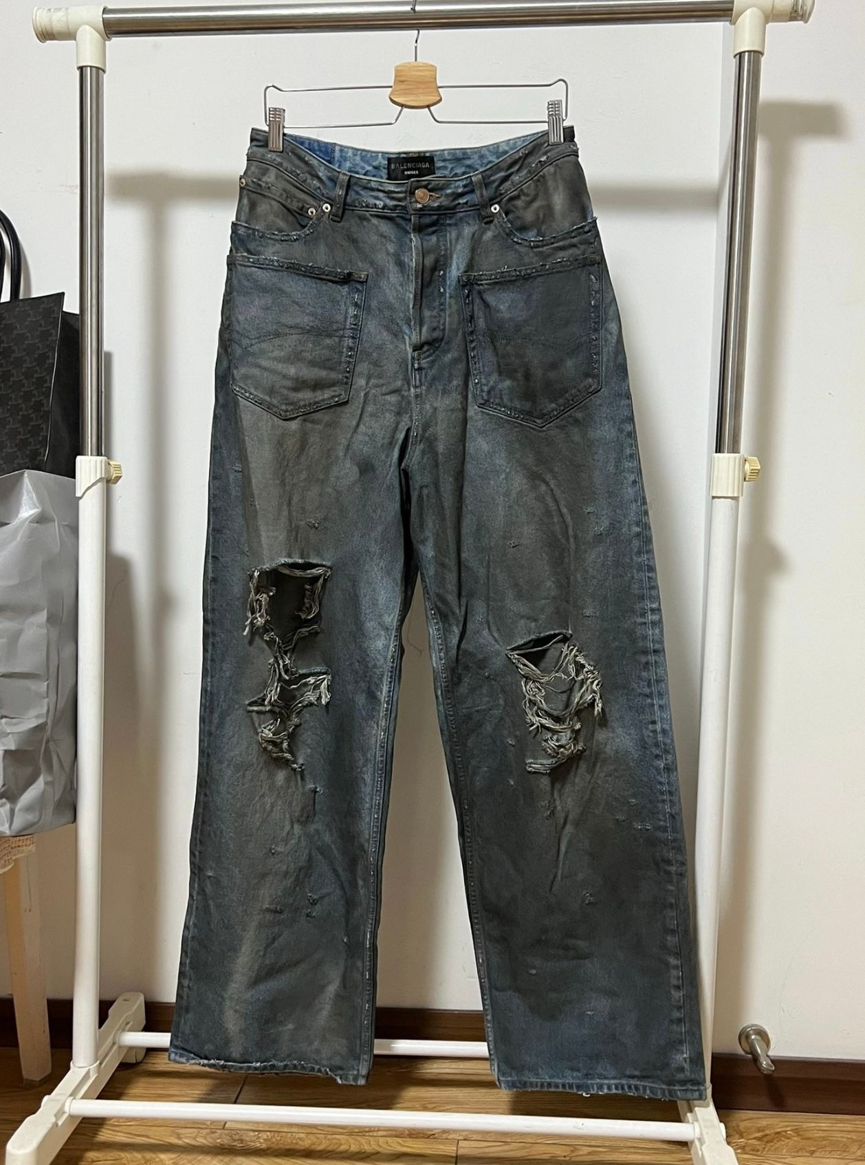 BALENCIAGA Balenciaga Patched Pocket Baggy Jeans XS