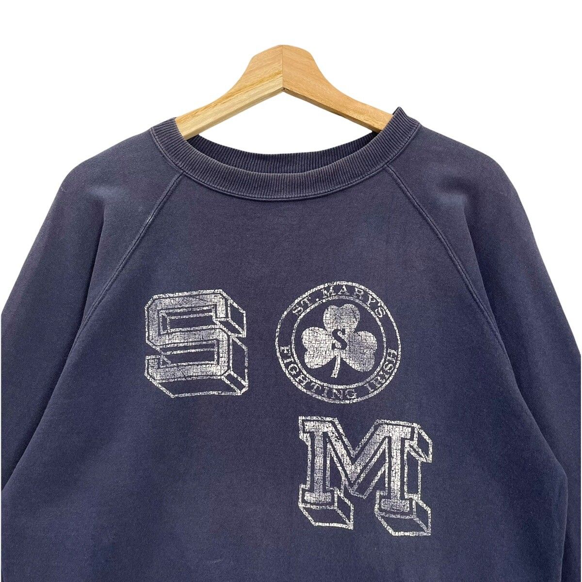 Pick!! Vintage 90s Cheswick St Mary's Fighting Irish Crew neck Sweatshirt Cheswick outlet St Mary's Fighting Irish Big Logo Sweatshirt Size M