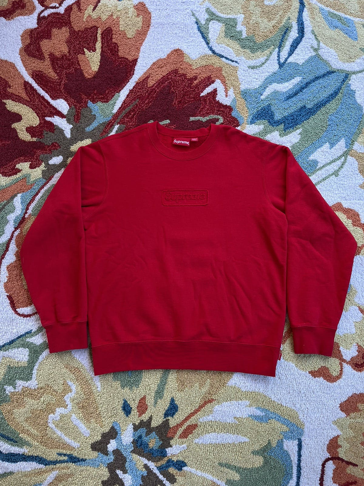 Supreme Supreme Cutout Logo Crewneck SS20 Red | kchype | REVERSIBLE