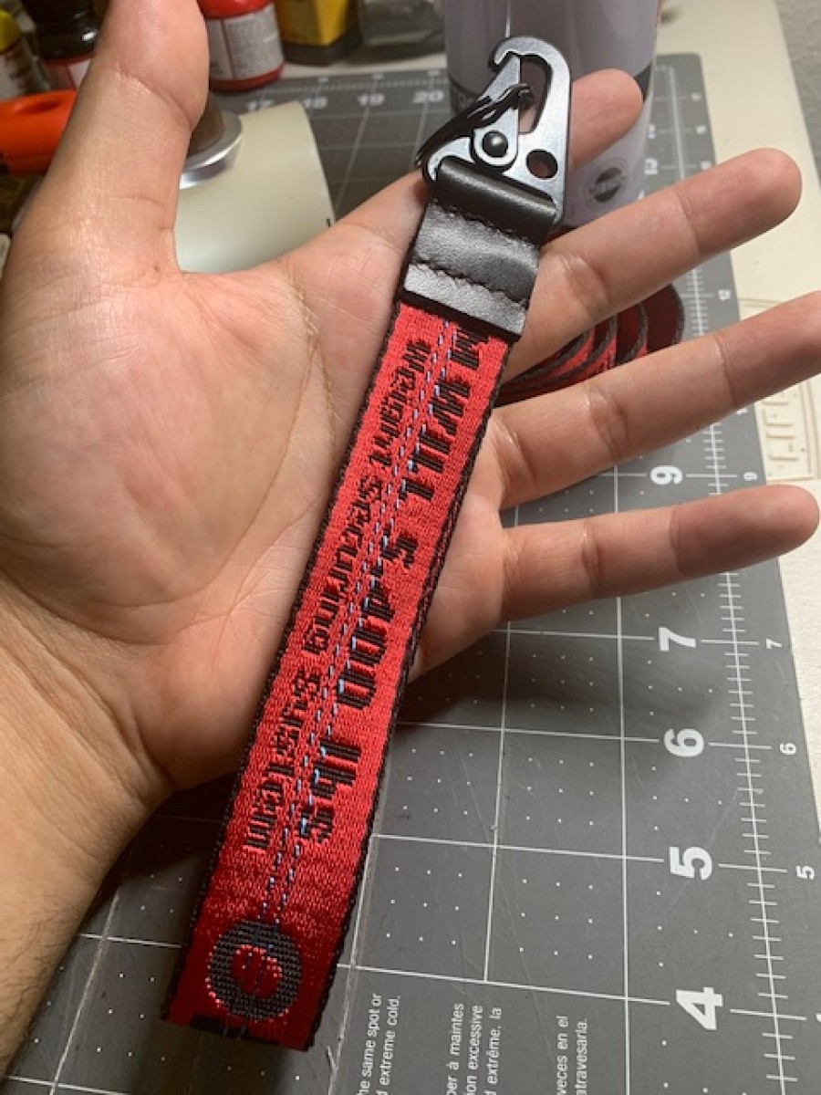 Off-White hot authentic hand cut Keychain