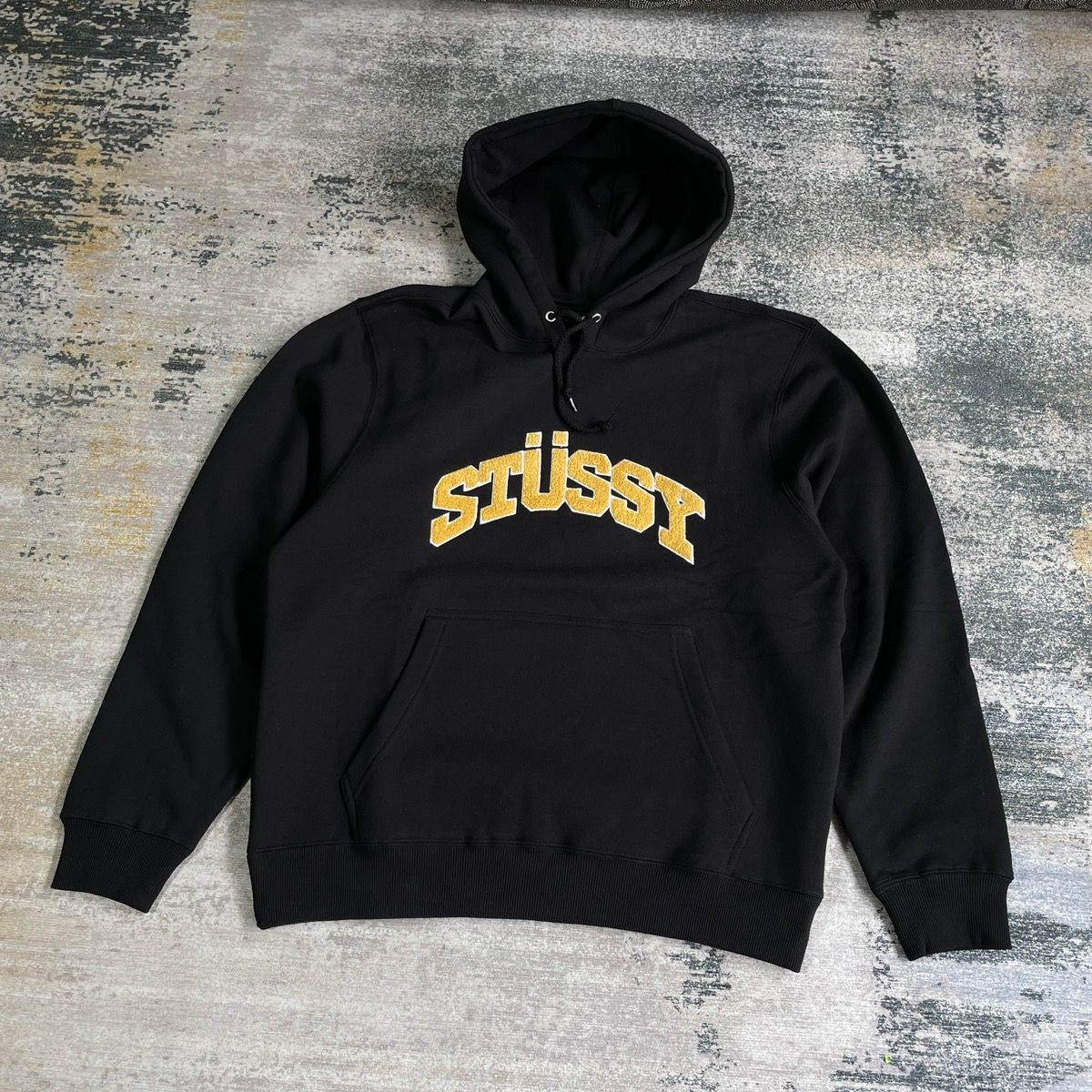 Stüssy STUSSY ARCH CHENILLE APPLIQUE HOODIE // BLACK M