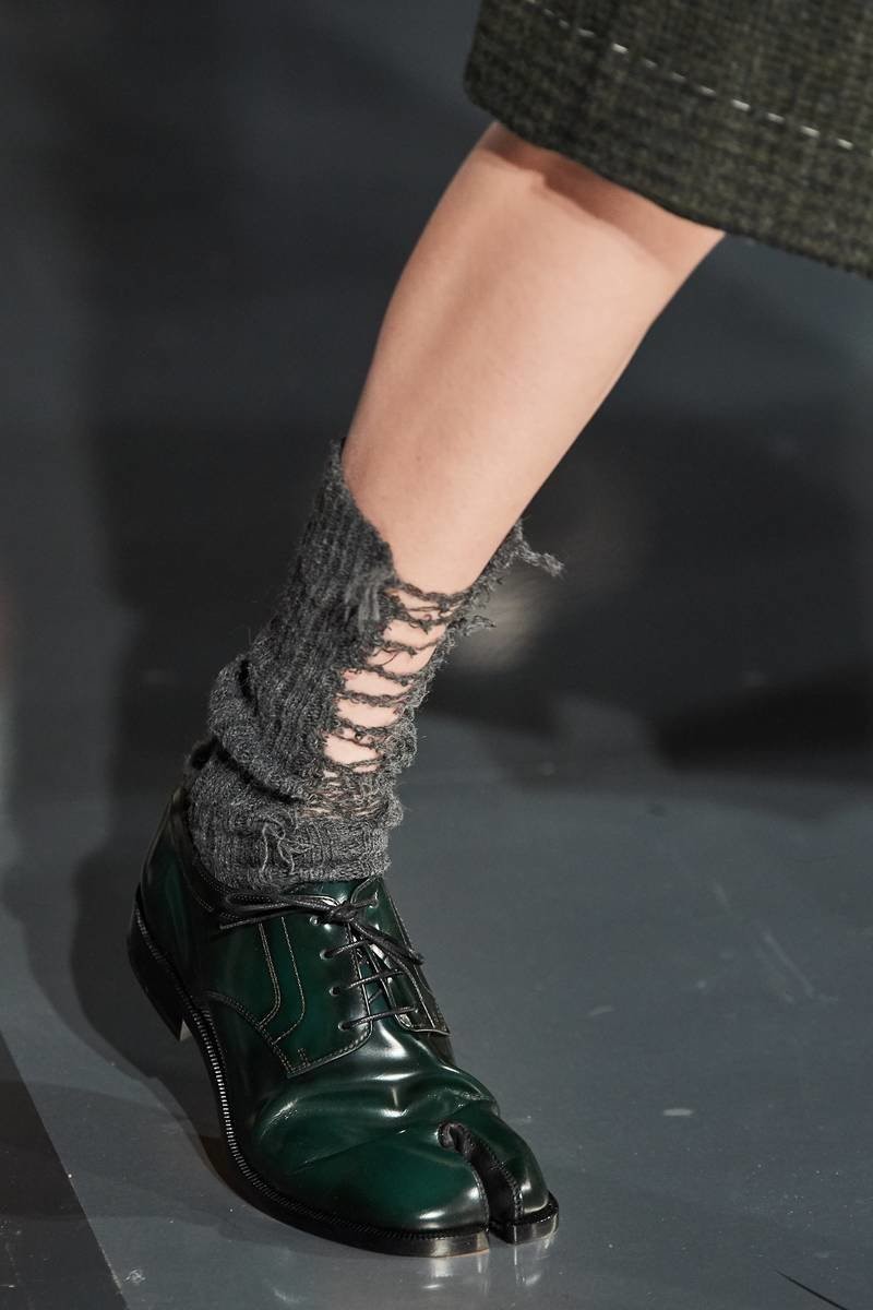 Maison Margiela Frayed Detail Socks | arwww | REVERSIBLE