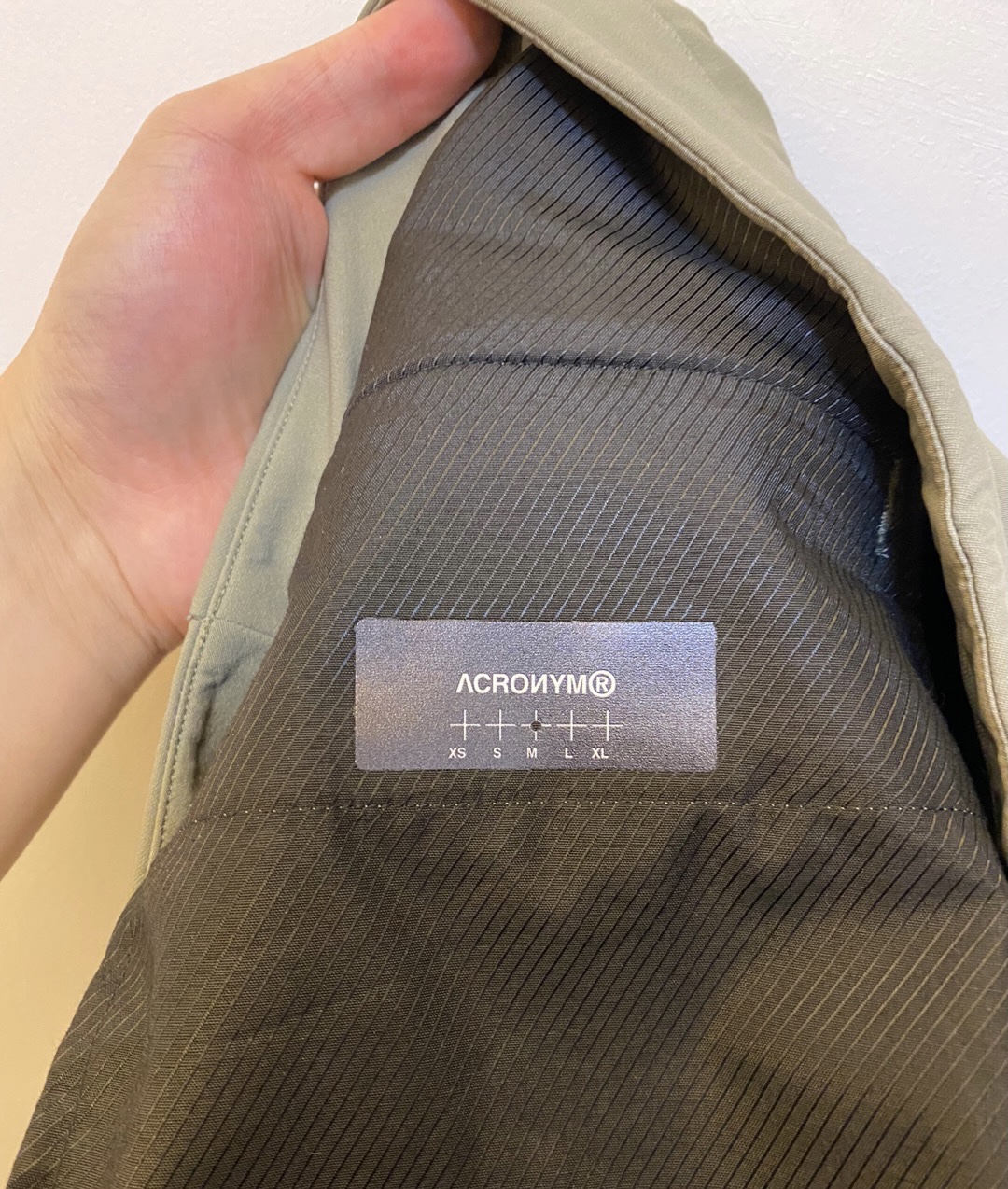 ACRONYM P30A-DS Alpha Green | datong | REVERSIBLE