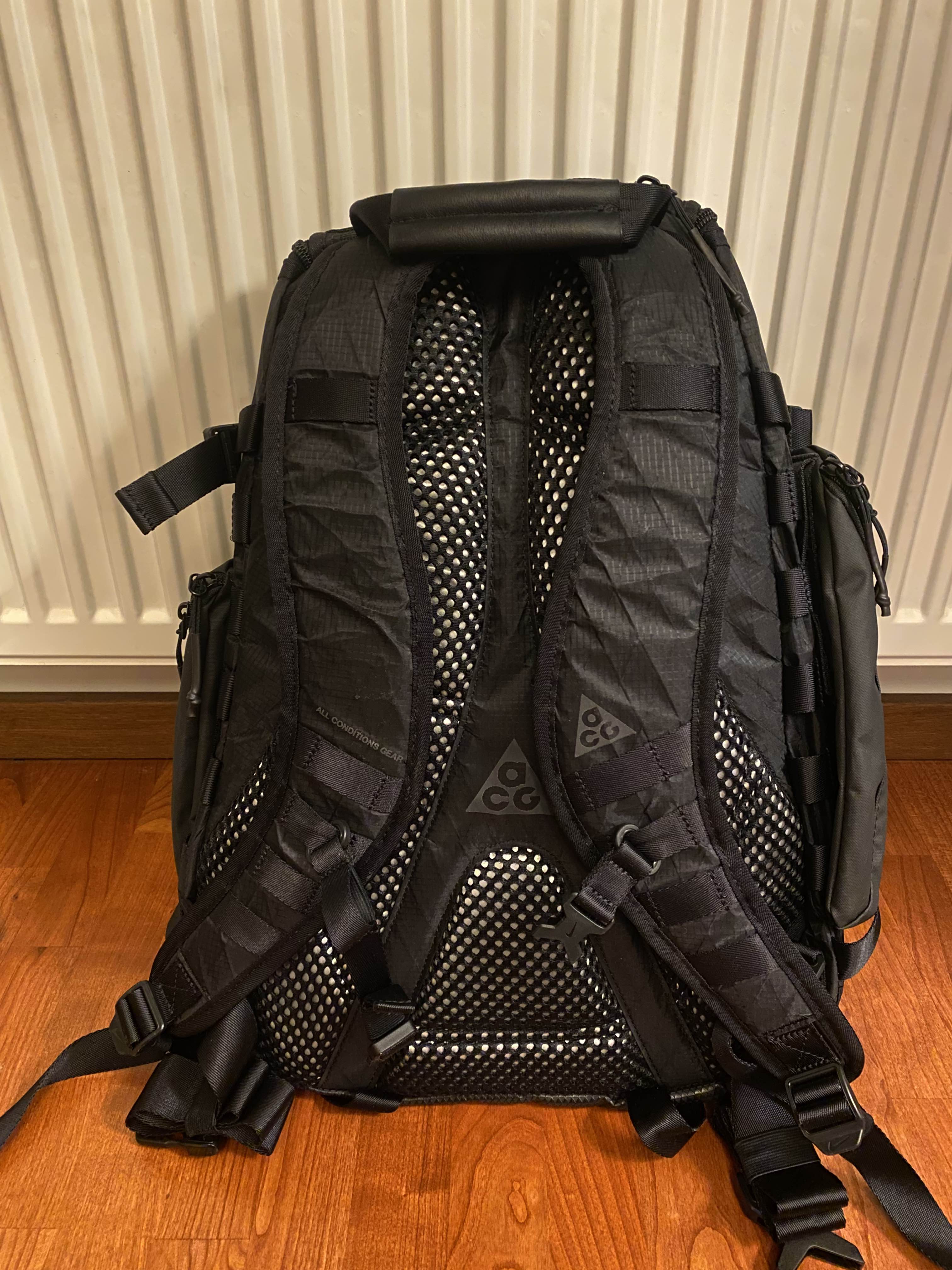 Nike ACG Nike NikeLab ACG Responder Backpack Triple Black BZ9721-001 |  stinger_2003 | REVERSIBLE