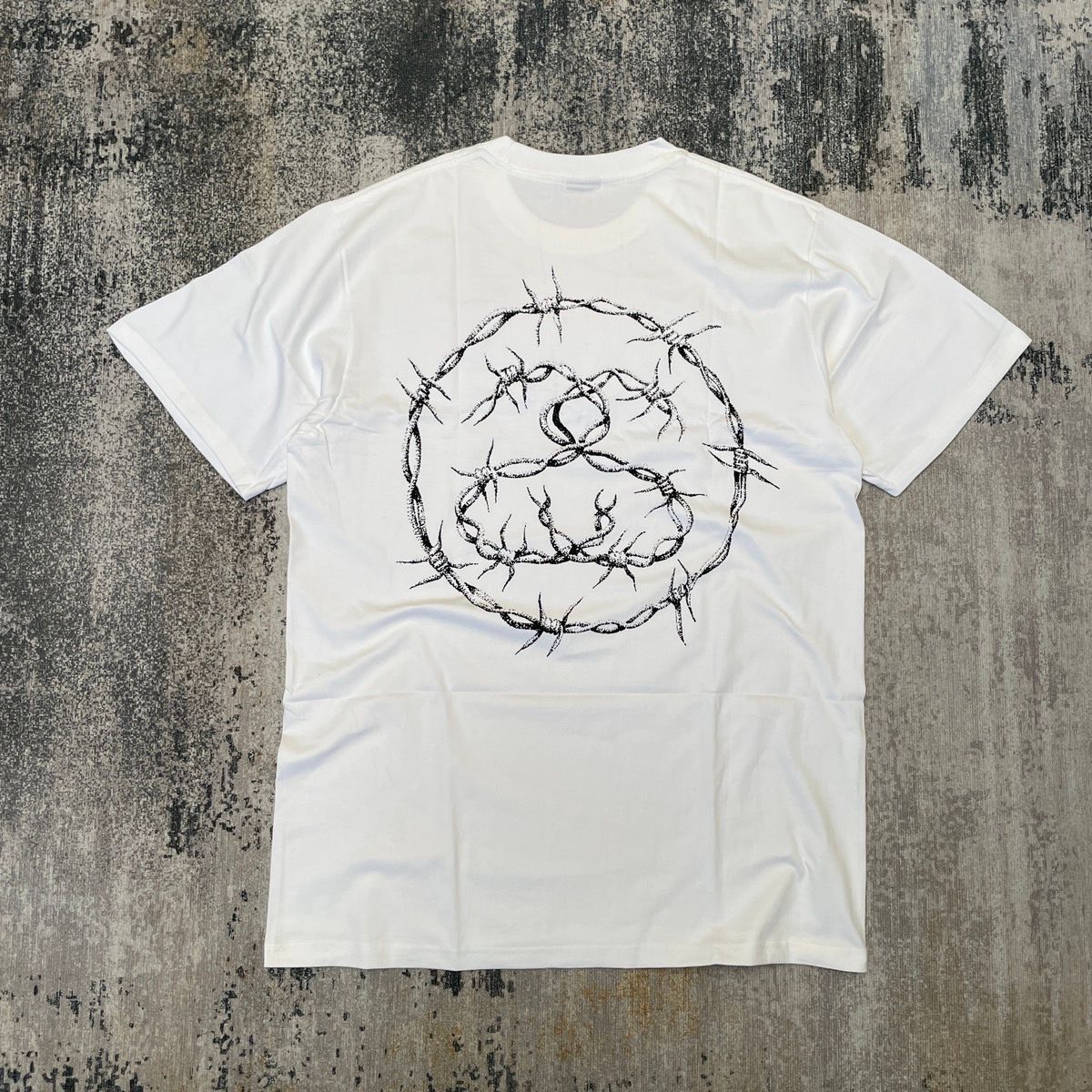 Stüssy SS STUSSY BARB TEE WHITE | hlnstuff | REVERSIBLE