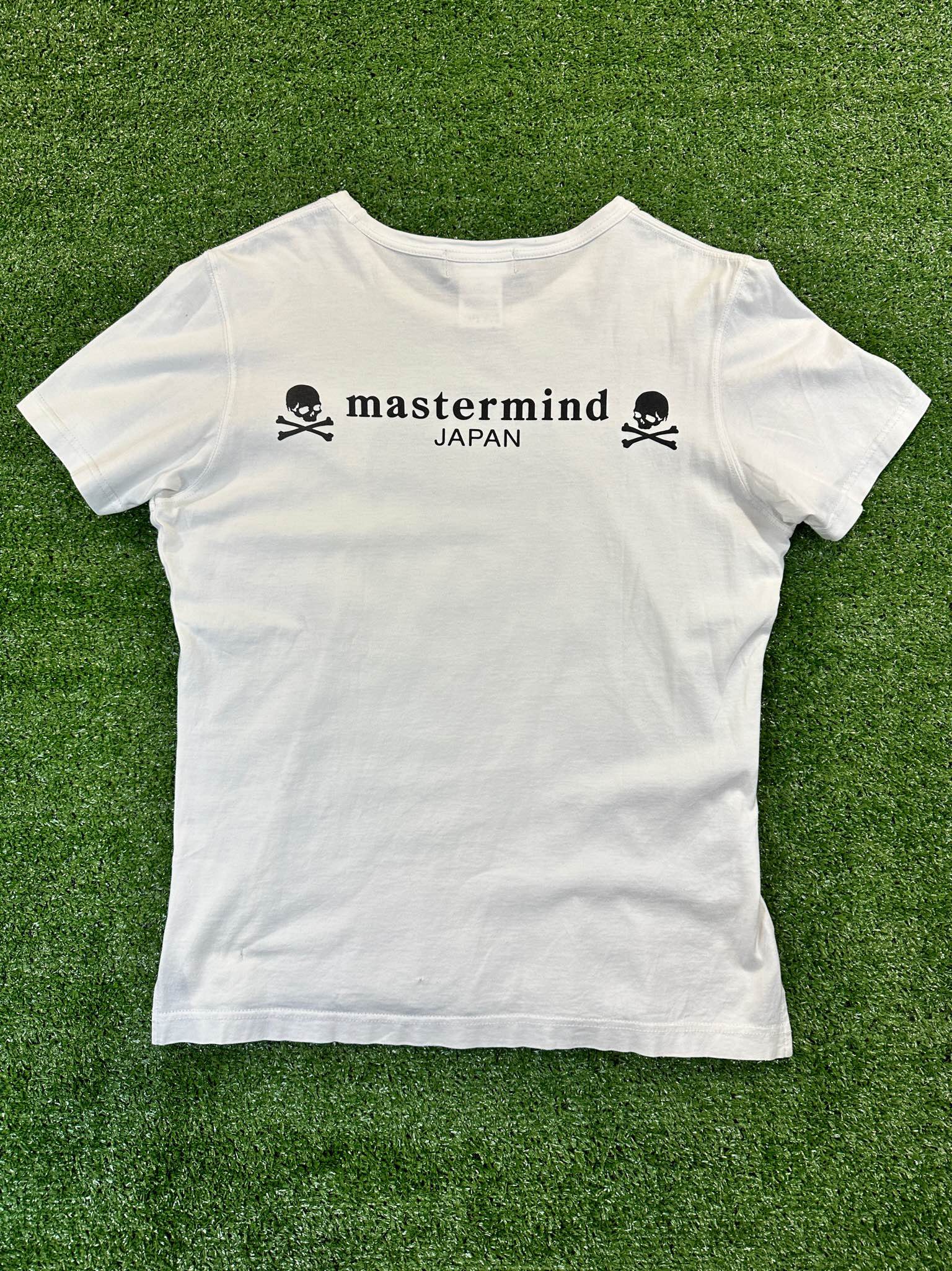 mastermind JAPAN Mastermind Japan X Theatre 8 White Madonna Nudes Tee | rlw  | REVERSIBLE