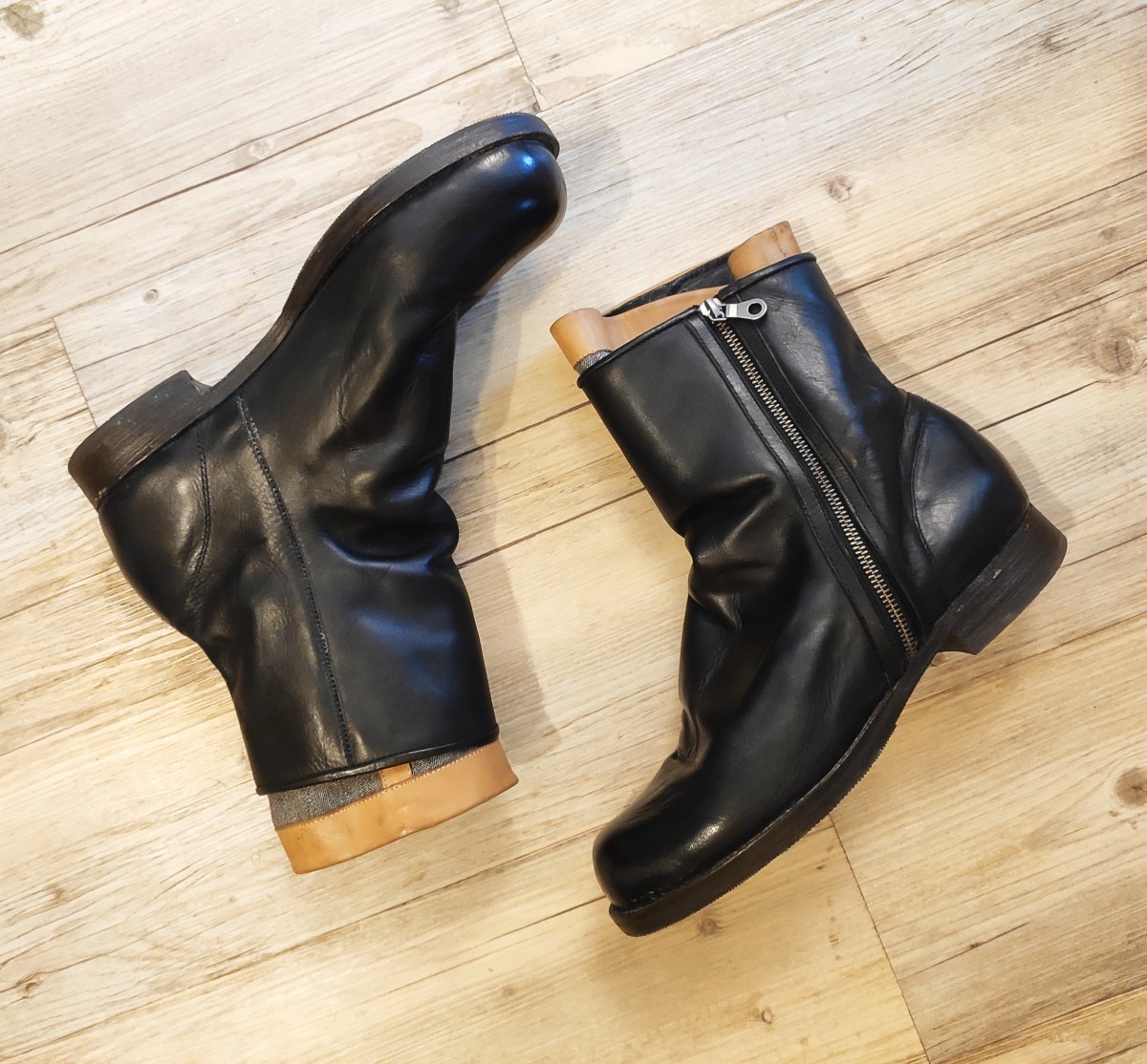 Maison MIHARAYASUHIRO GRAIL!AW09 Distressed layered boots