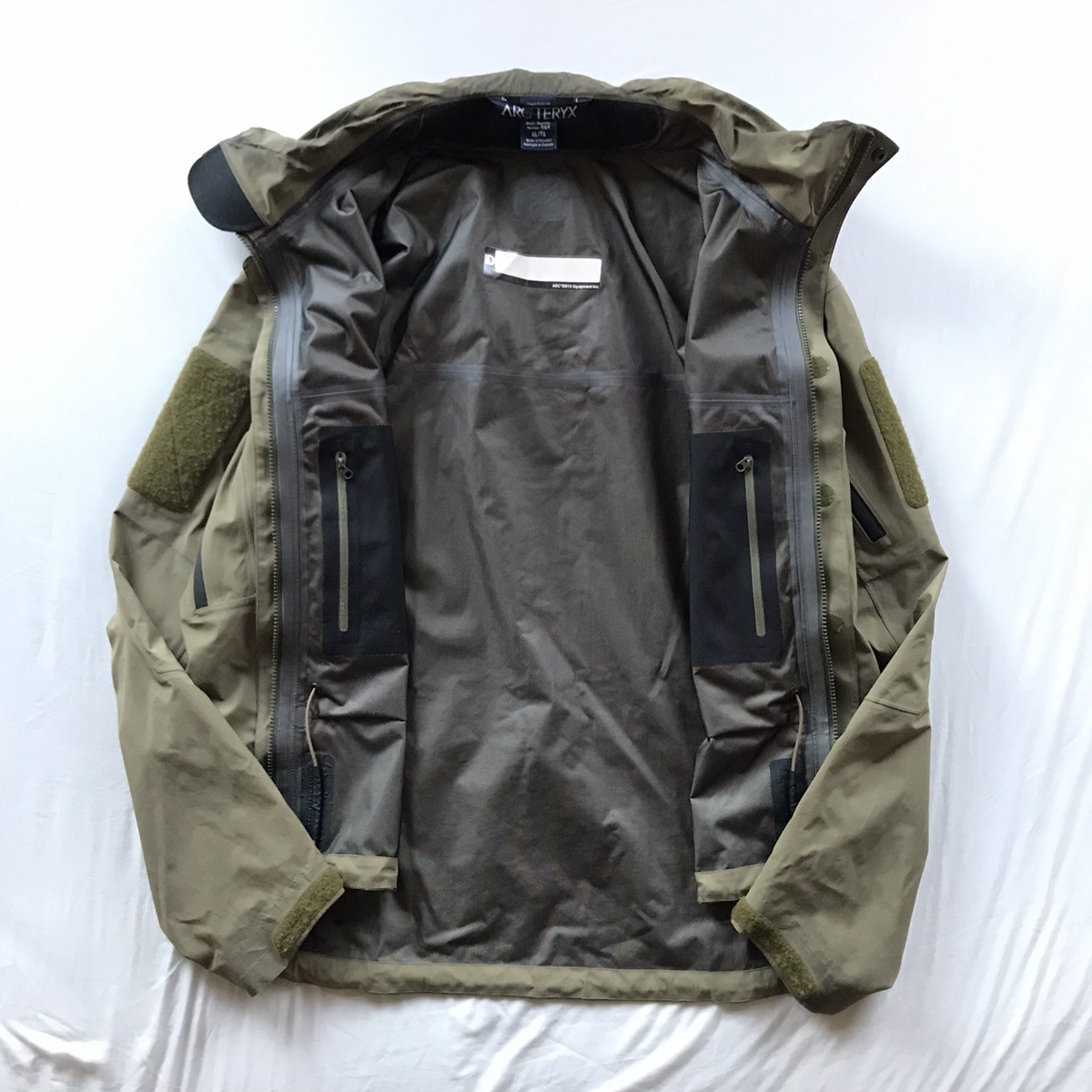 Arc'teryx Arcteryx LEAF Rare Alpha Gen 1 Gore-Tex Tactical Arc'teryx Arcteryx LEAF Rare Alpha Gen 1 Gore-Tex Tactical