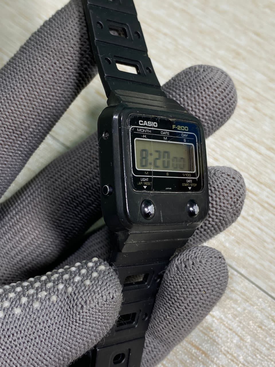 CASIO カシオ　F-200 F-200W-1AJH | CASIO