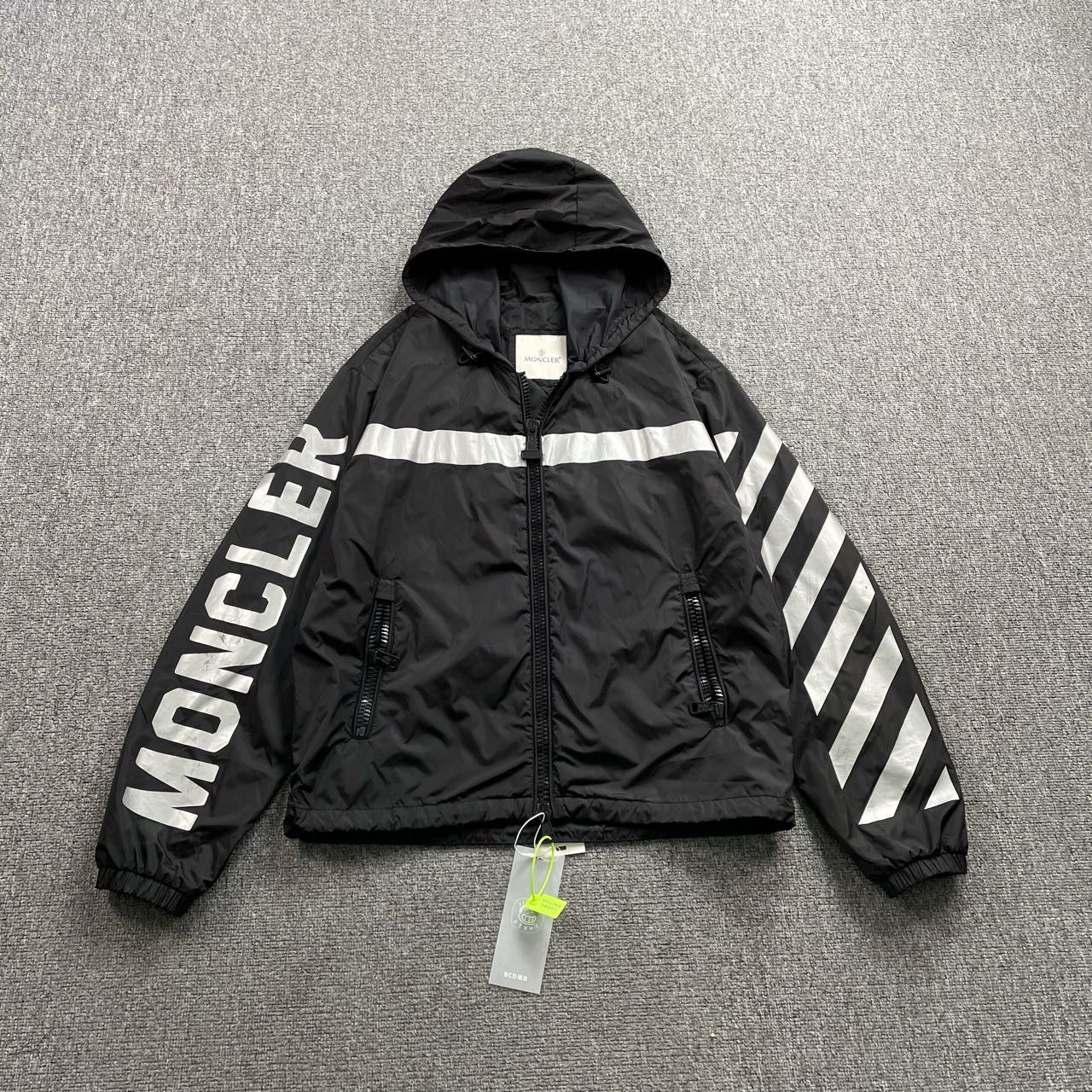 Moncler off white windbreaker black online