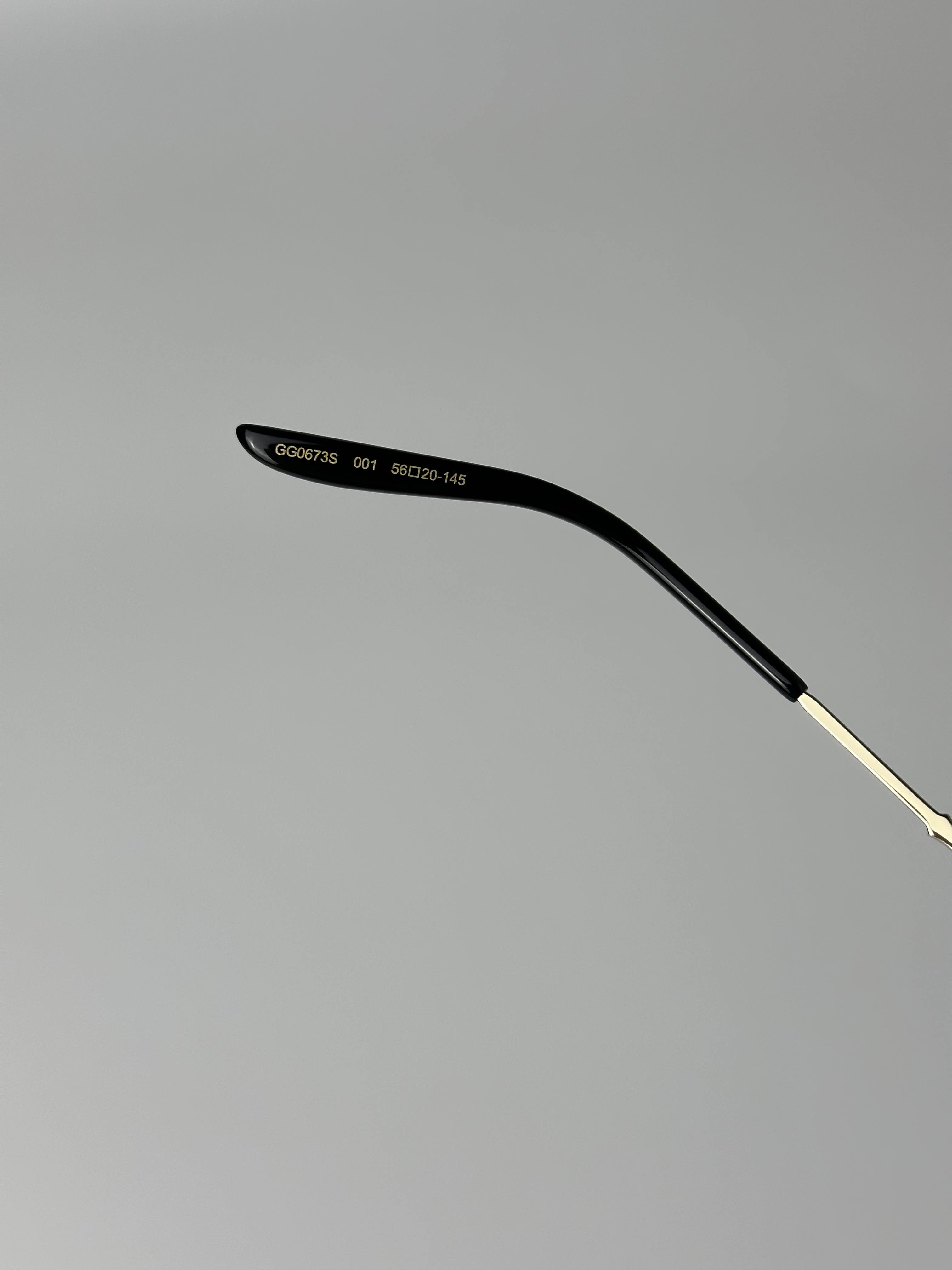 GUCCI BRAND NEW GUCCI GG0673S 001 Black Gold Grey Sunglasses  display picture 2