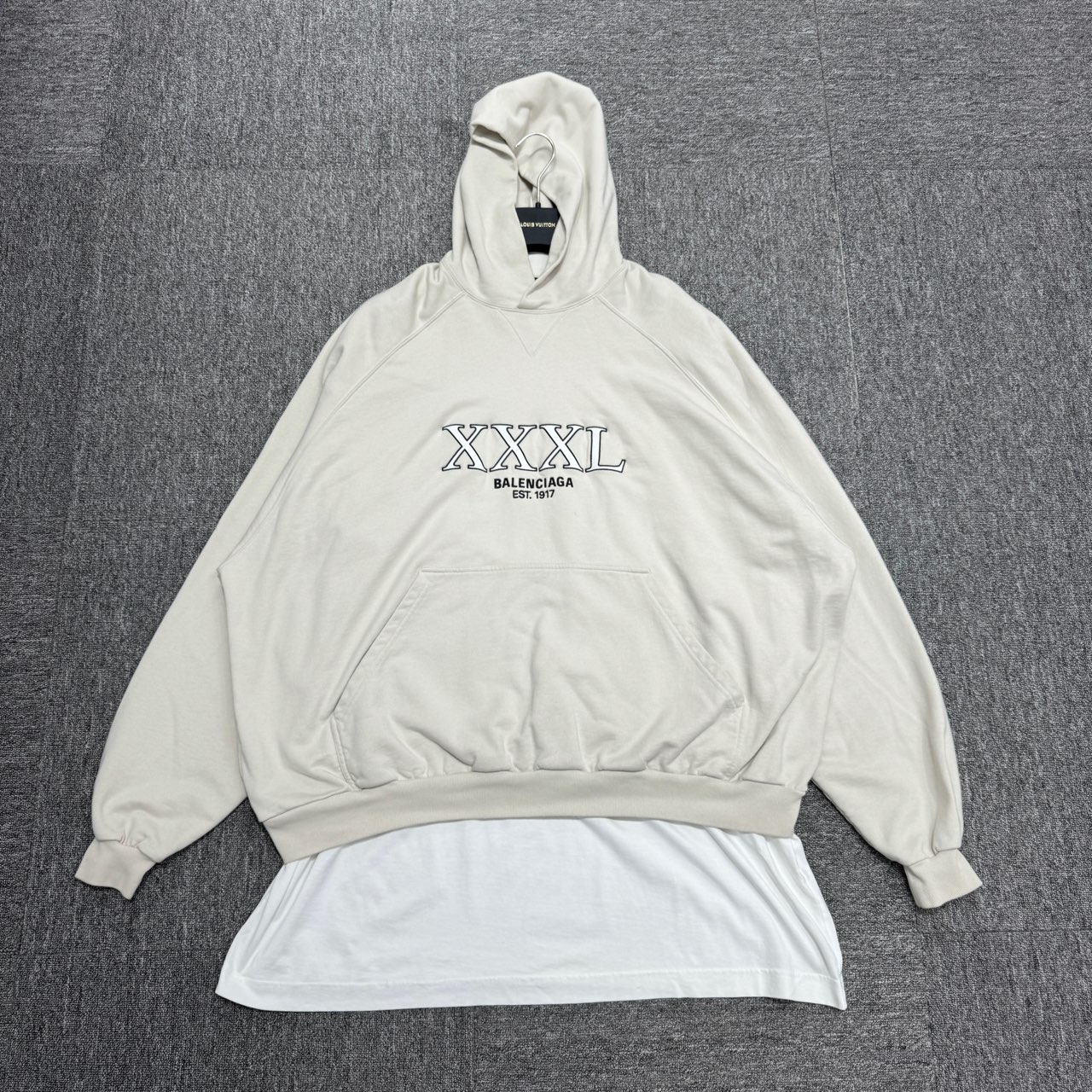 BALENCIAGA [Balenciaga] XXXL Oversized Layered Hoodie | ubvintage