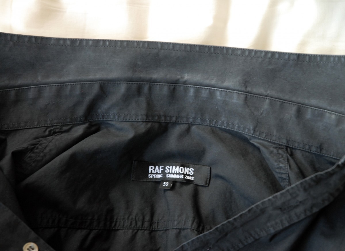 Raf Simons Spring-Summer 2003 Black Military Shirt | emanuelvictor 