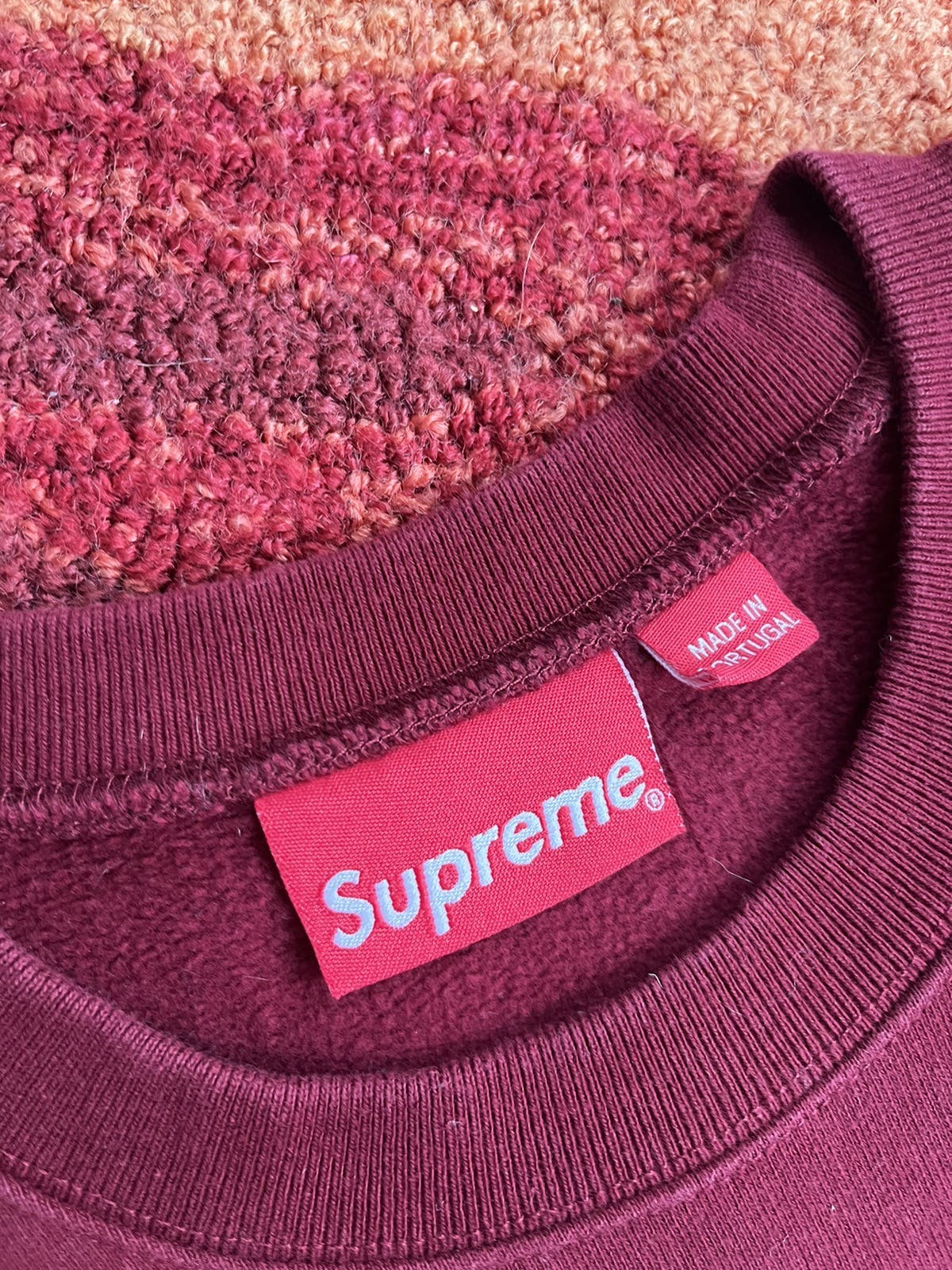 Supreme Supreme Mountain Crewneck FW19 Cardinal | kchype | REVERSIBLE