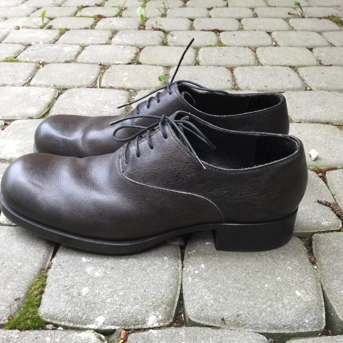Augusta (A1923) Handmade in Italy Mens Derby Shoes, Black Fits