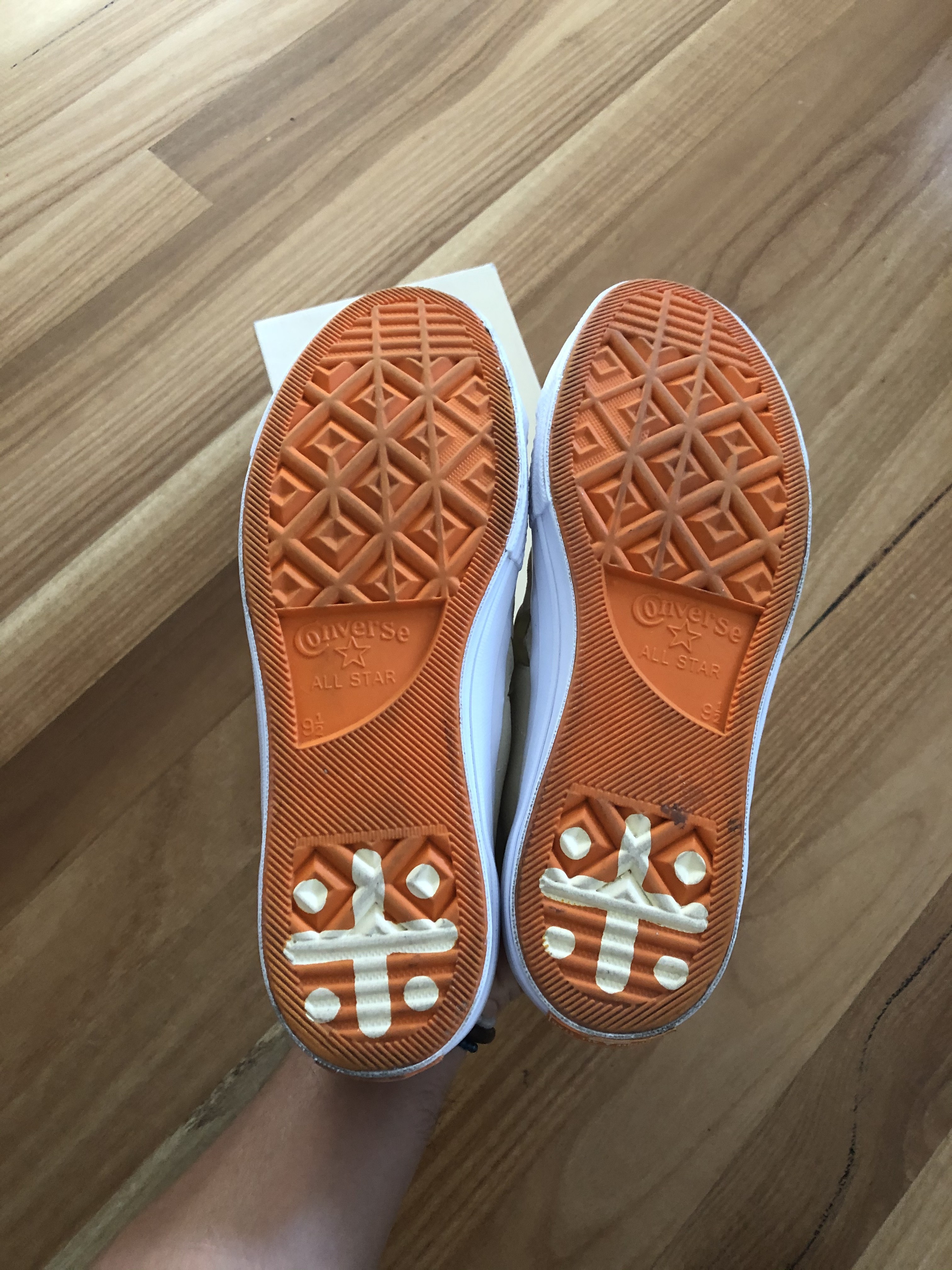 FOOTPATROL × CONVERS JEWELS OF SOHO Footpatrol x Converse One Star 'Jewels of Soho'