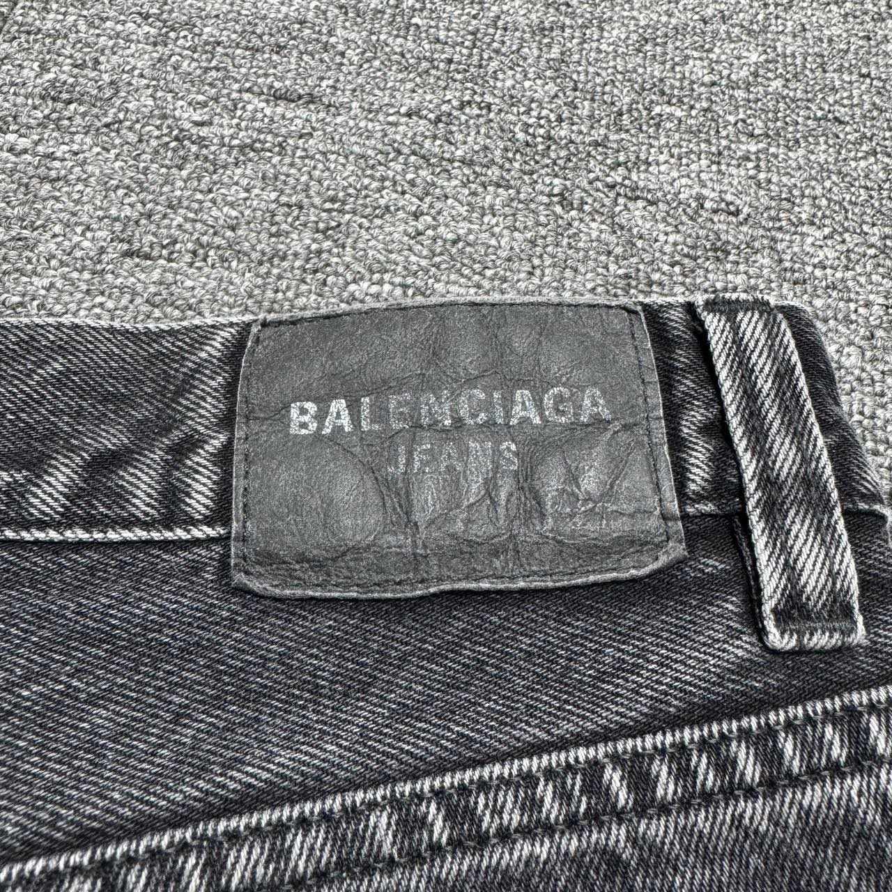 BALENCIAGA [Balenciaga] Balenciaga FW22 The Lost Tape Flared Jeans 