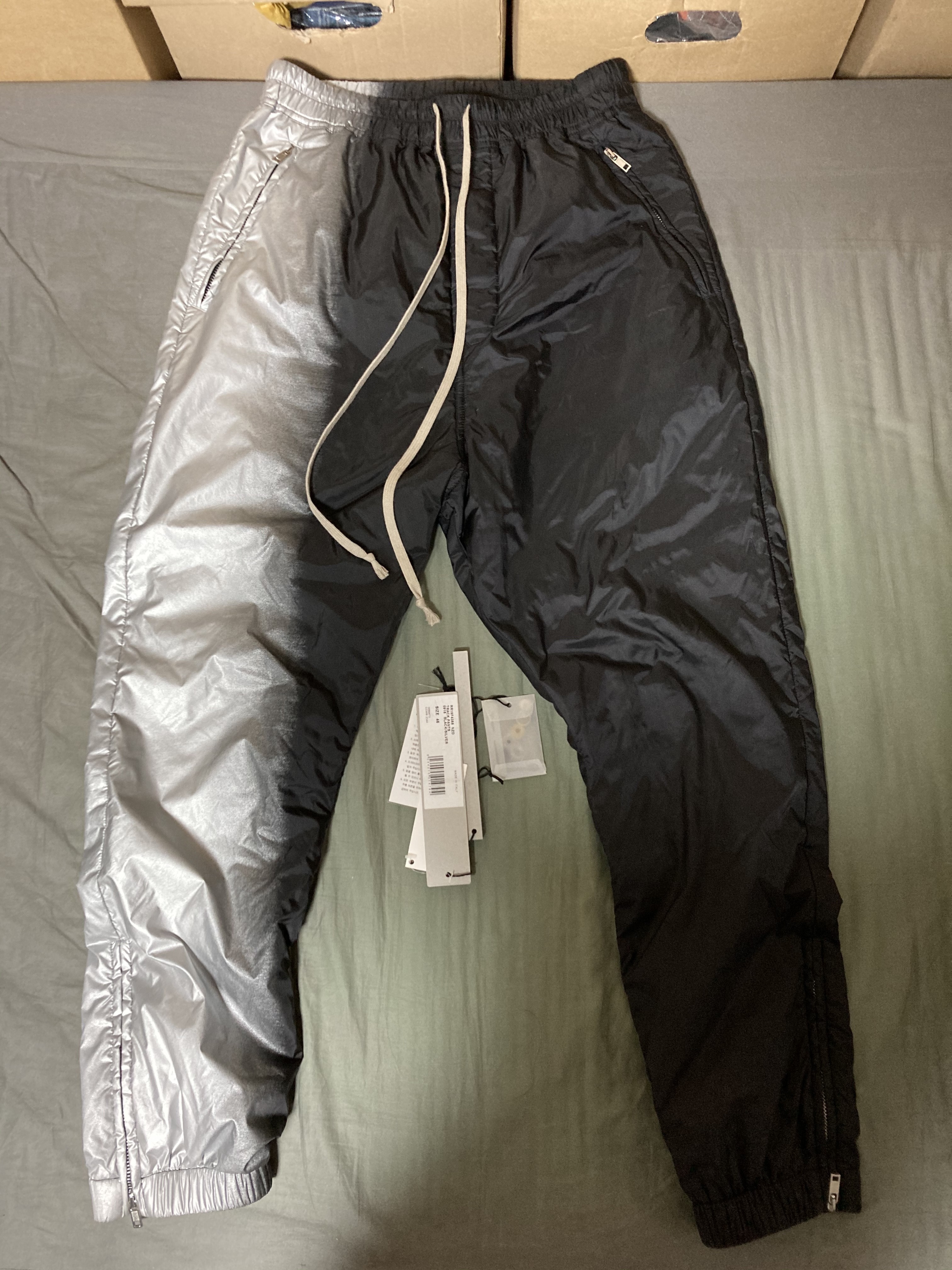 パンツ RICK OWENS NYLON TRACK PANTS DUST 48 RICK OWENS NYLON TRACK PANTS DUST 48