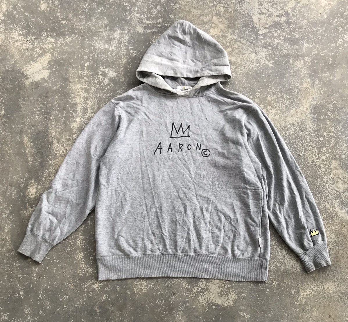 Uniqlo Aaron Jean Michel Basquiat x Uniqlo distress style hoodie