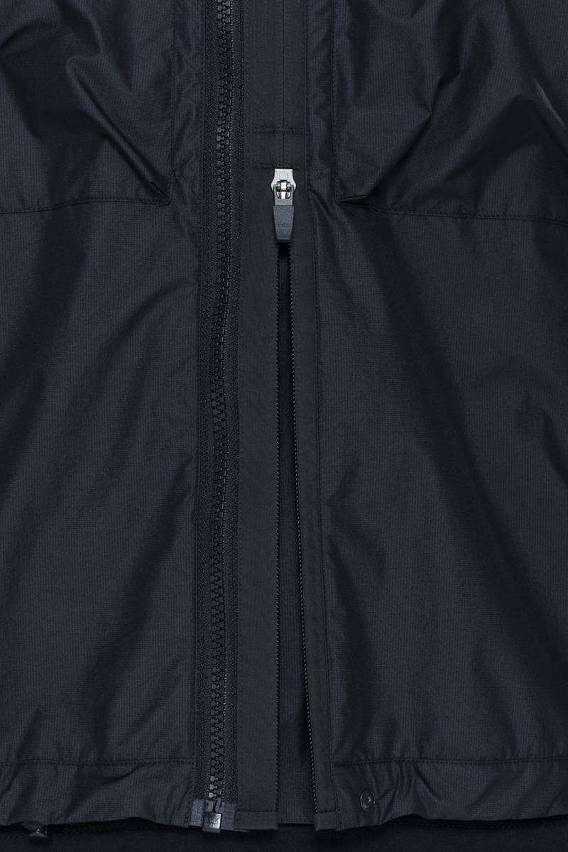 ACRONYM J47A-E Mサイズ ACRONYM J47A-E Encapsulated Nylon Interops Jacket | REVERSIBLE