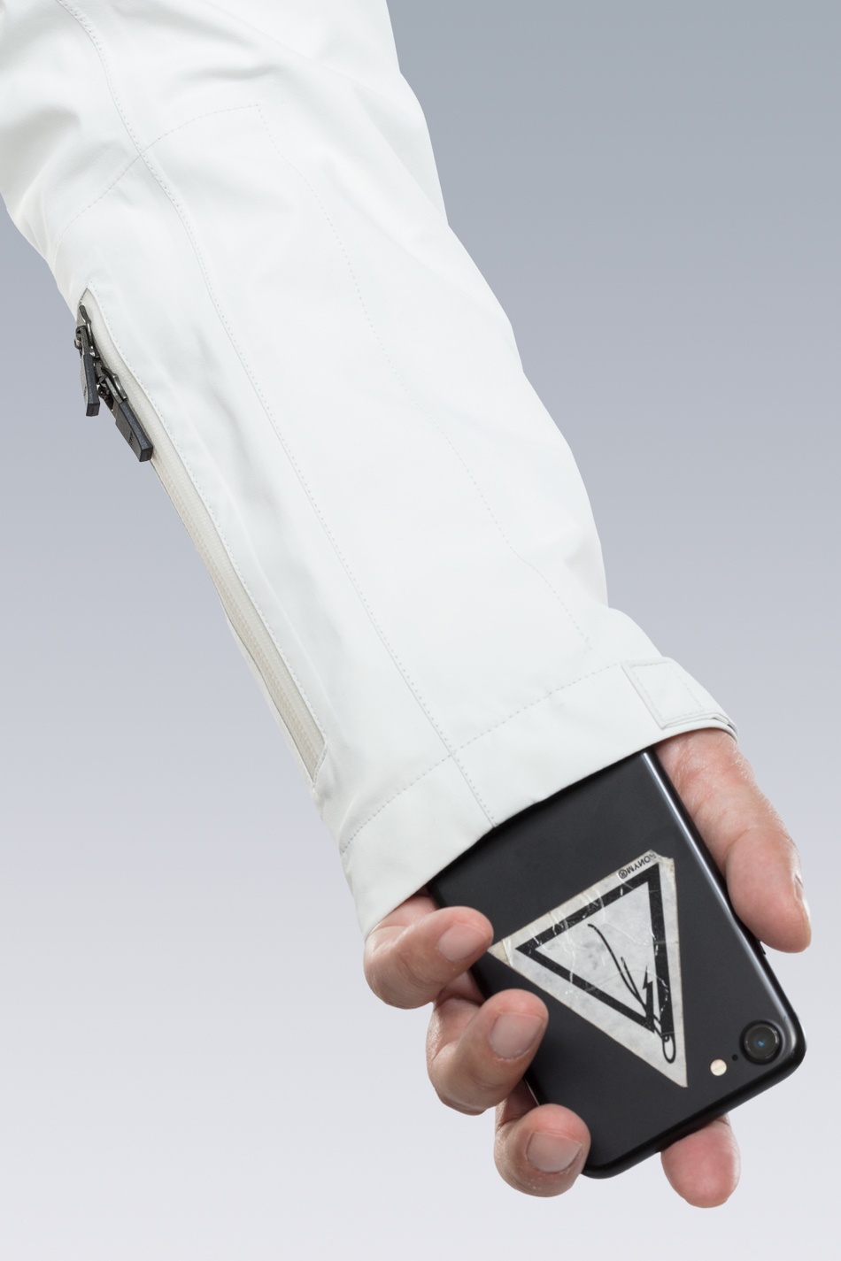 J47TS-GT-WHT 3L Gore-Tex® Pro Tec Sys Interops Jacket White - 21