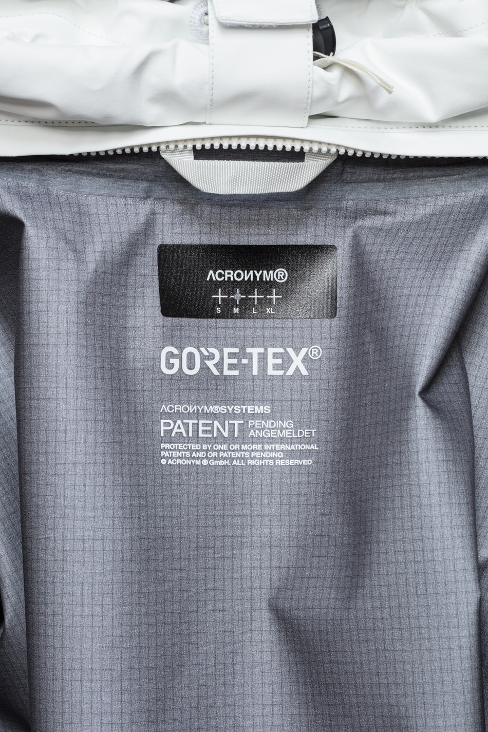 J47TS-GT-WHT 3L Gore-Tex® Pro Tec Sys Interops Jacket White - 36