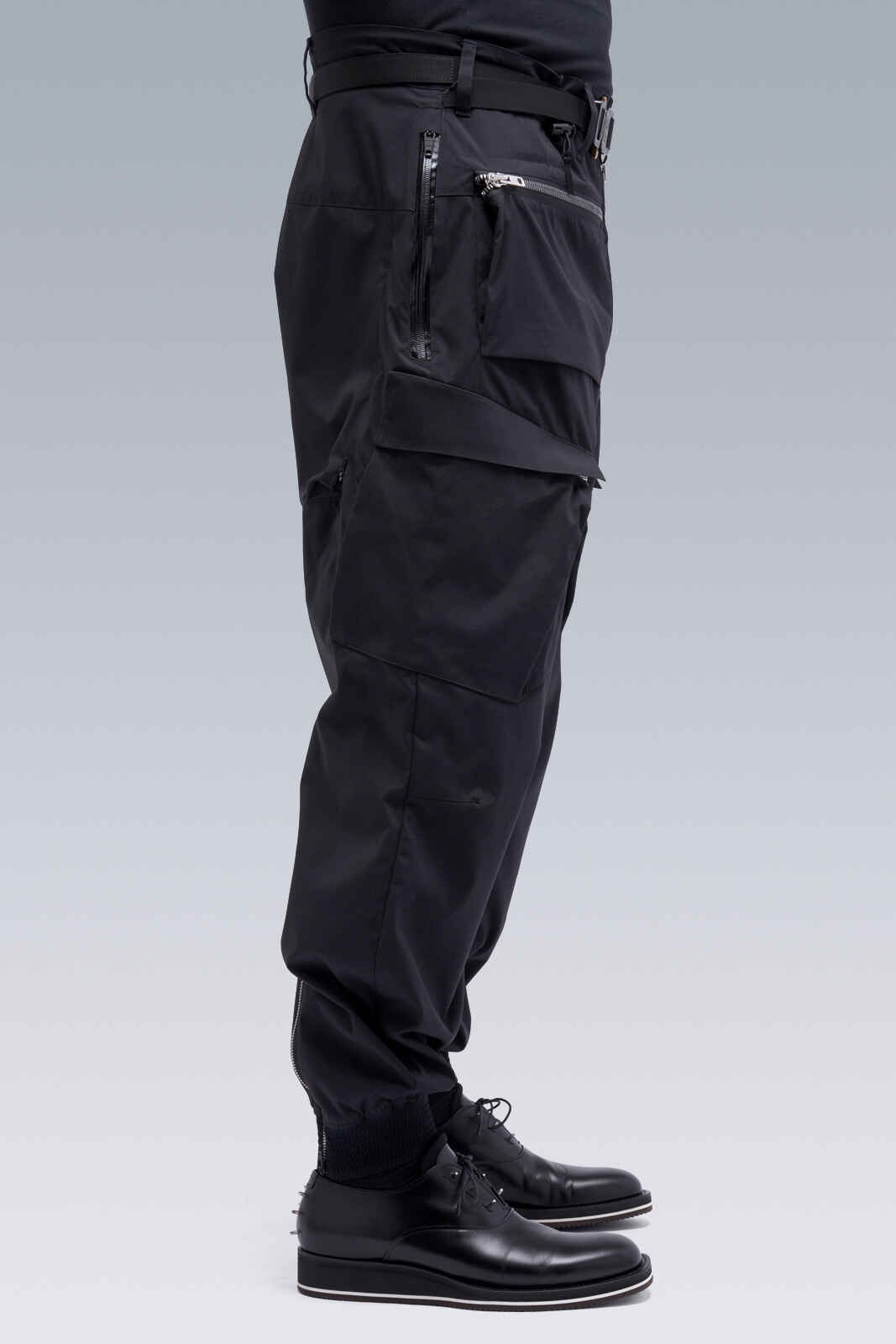 ACRONYM P38-E Encapsulated Nylon Cargo Pant Black | REVERSIBLE