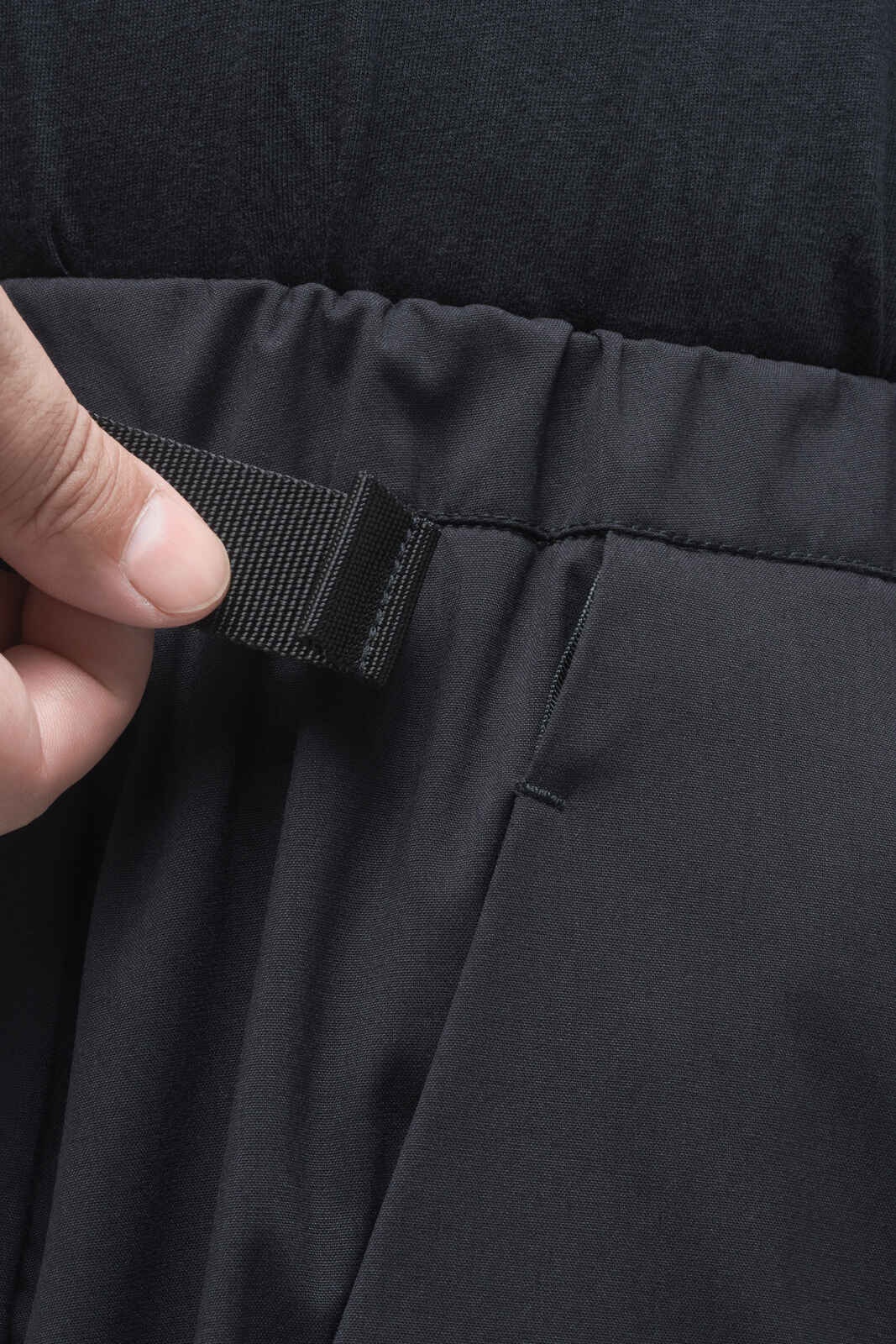 P36-E Encapsulated Nylon Pleated Drawcord Trouser - 18