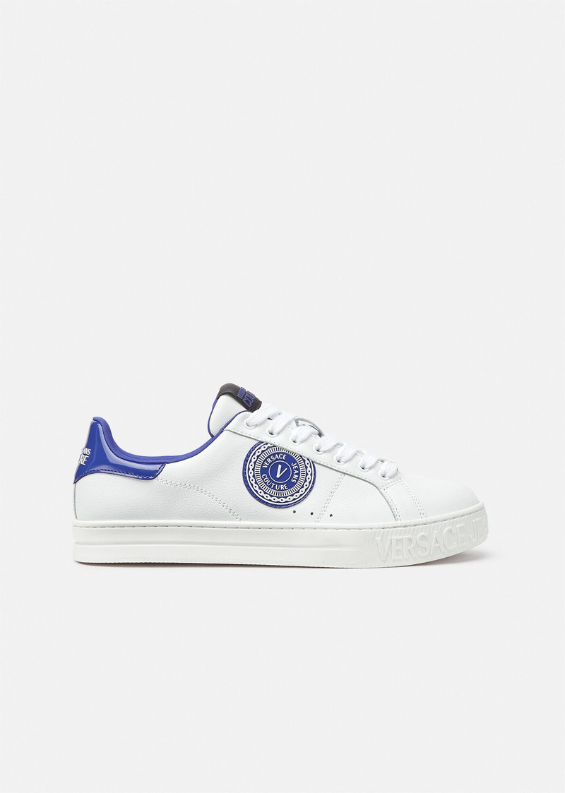 Court 88 V-Emblem Sneakers 1
