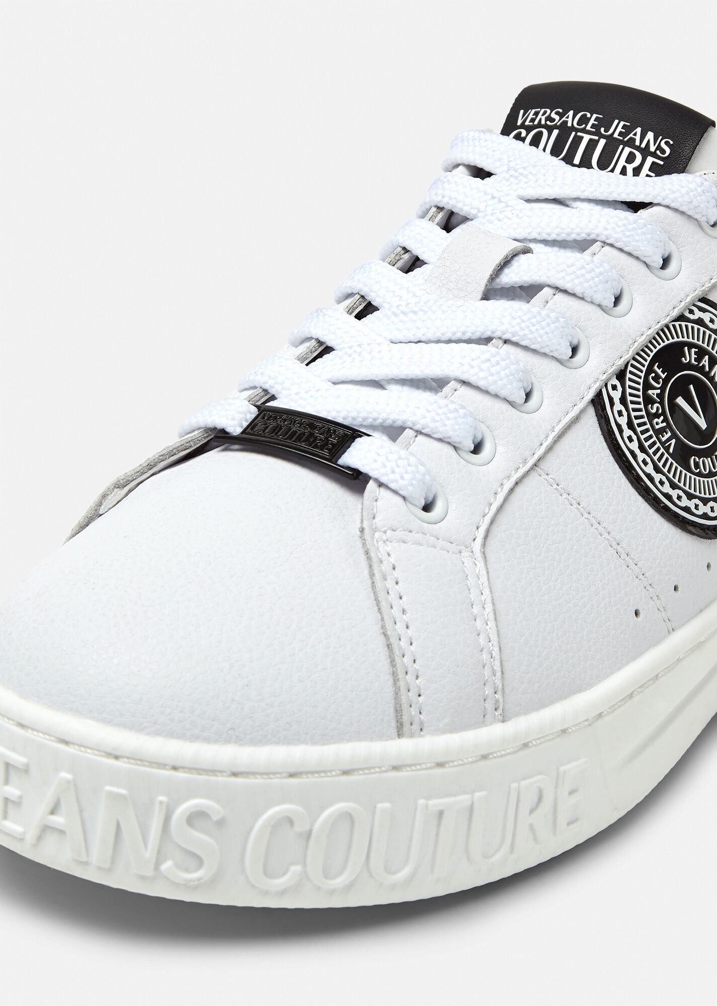 Court 88 V-Emblem Sneakers - 4