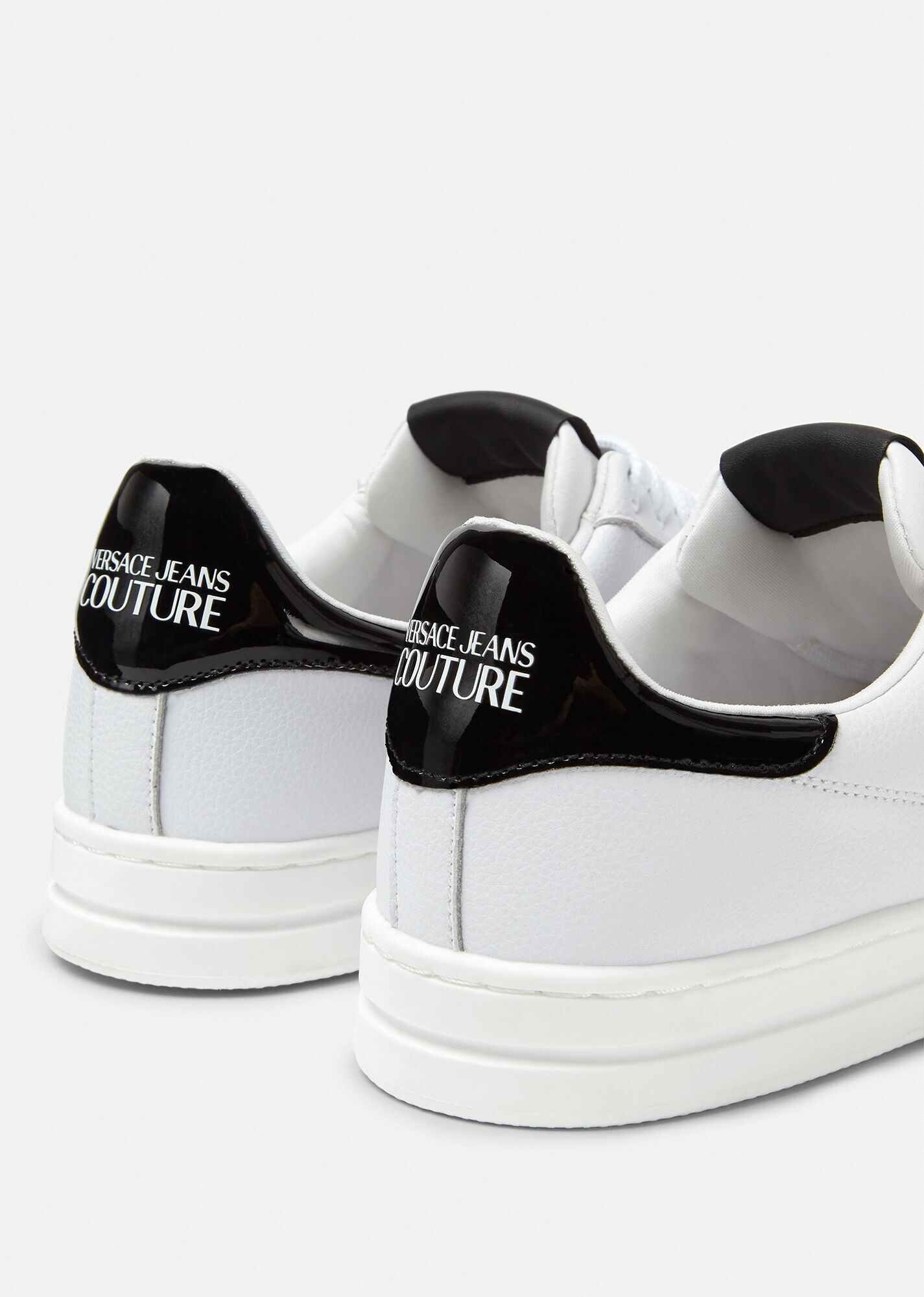 Court 88 V-Emblem Sneakers - 3