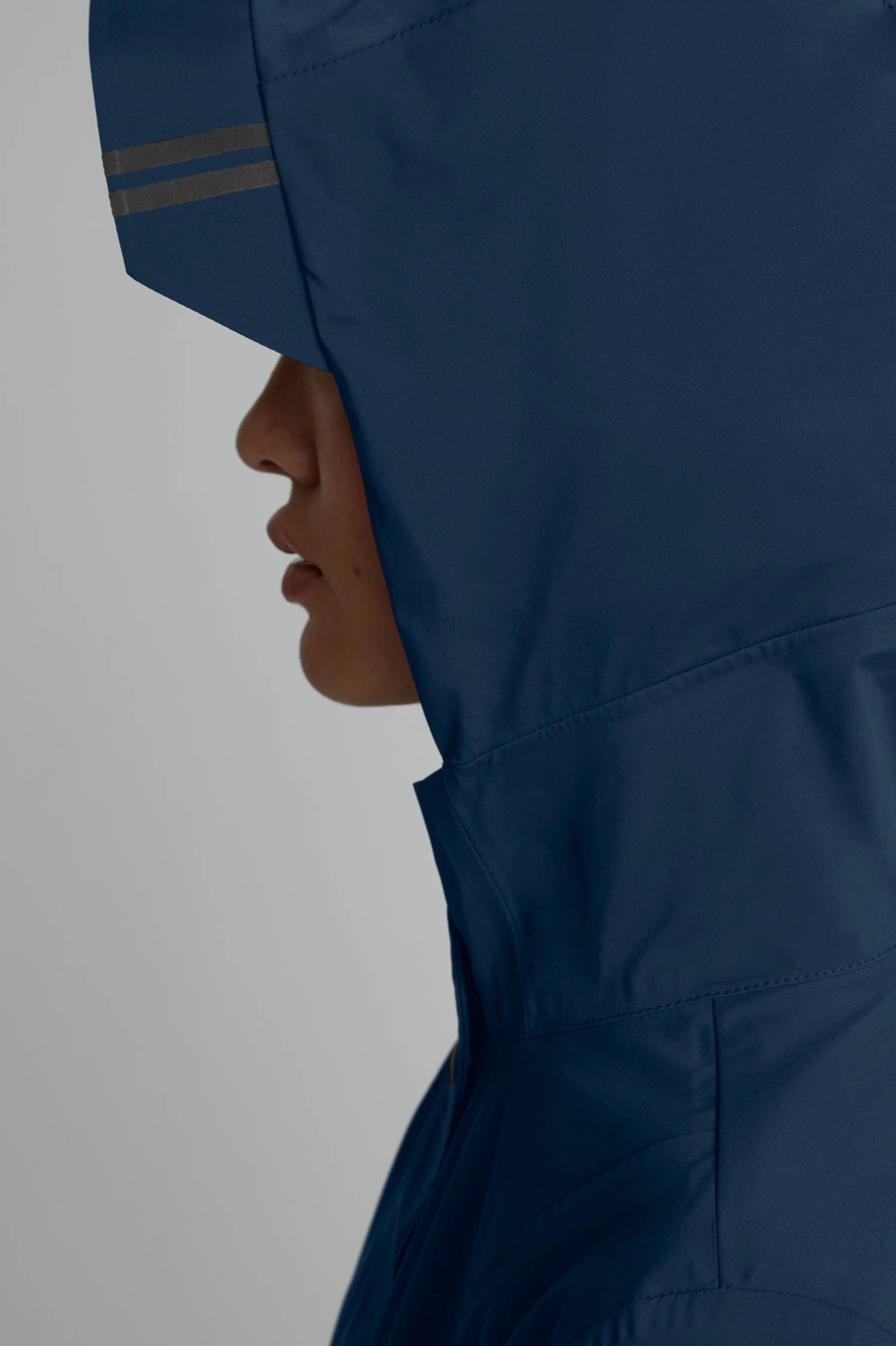 WOMEN'S KITSILANO RAIN JACKET BLACK LABEL - 10