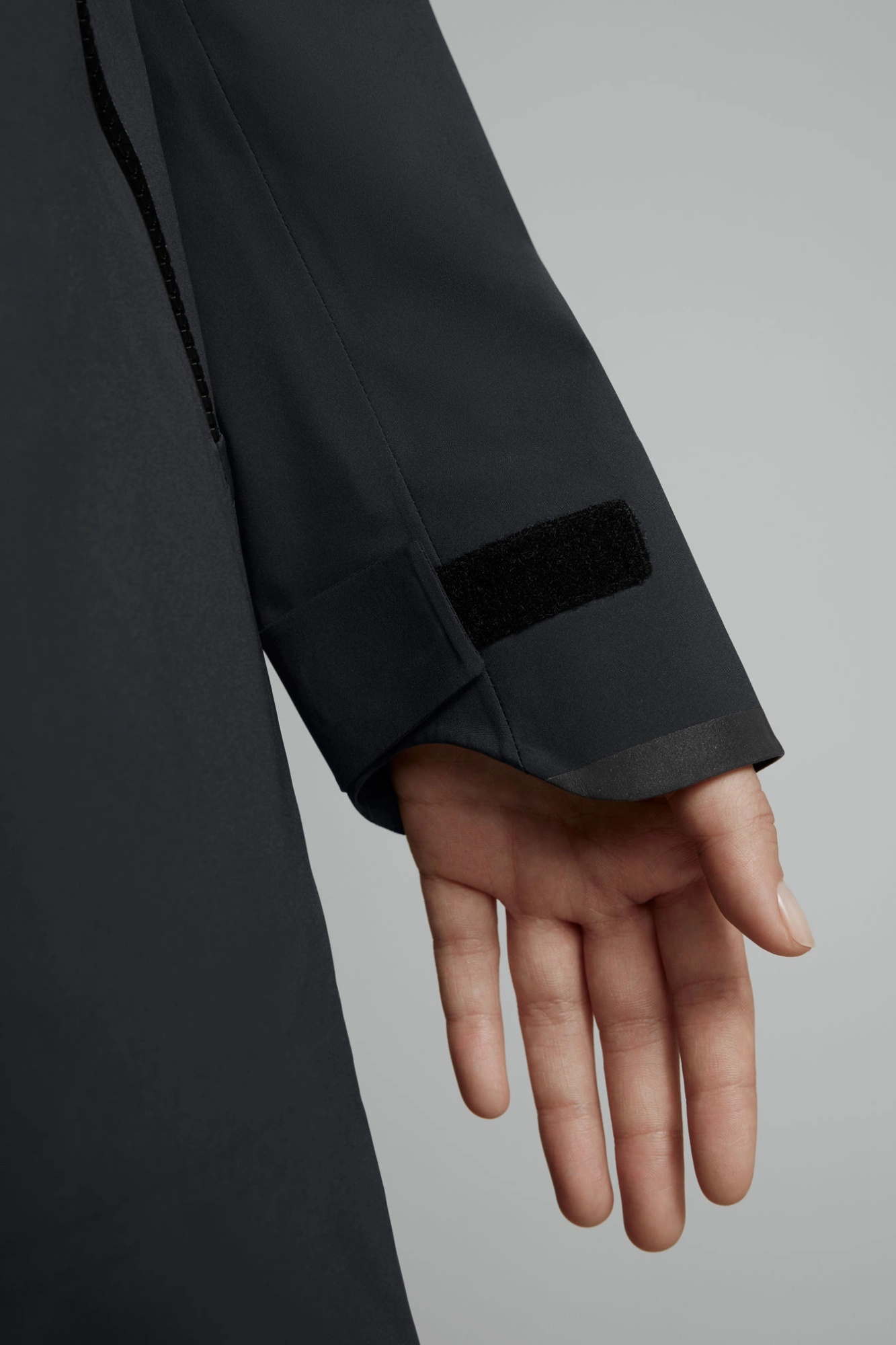 WOMEN'S KITSILANO RAIN JACKET BLACK LABEL - 11