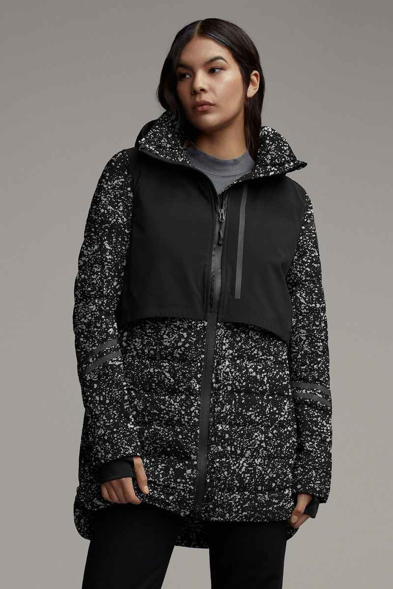 Canada Goose WOMEN'S HYBRIDGE CW ELEMENT REFLECTIVE DOWN JACKET BLACK LABEL outlook
