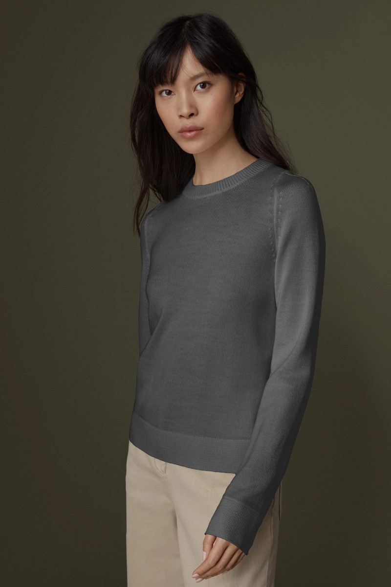 Canada Goose SATURNA CREWNECK WORDMARK outlook
