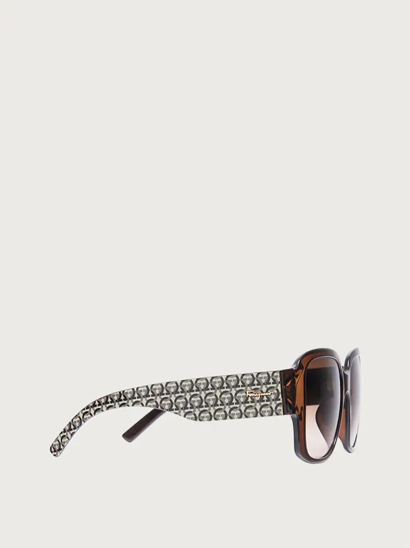 FERRAGAMO SUNGLASSES outlook