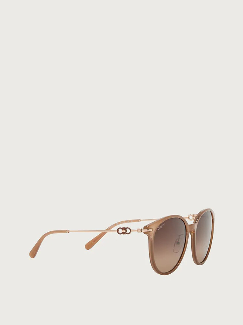 FERRAGAMO SUNGLASSES outlook