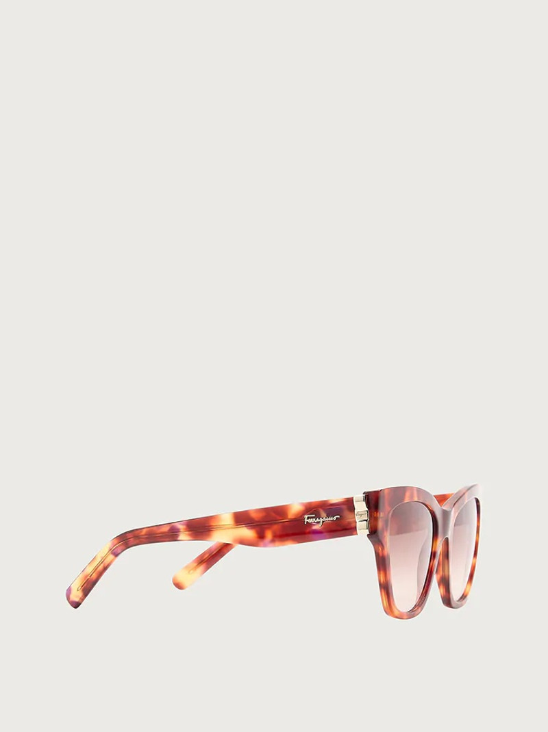 FERRAGAMO SUNGLASSES outlook